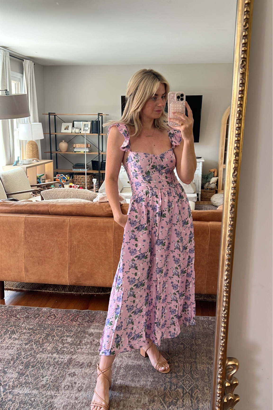 Wearing a size medium. Def runs on the smaller end. I’m a 36c and fit like a glove with the zipper

Mother’s Day dress, floral dress, wedding guest 

#LTKwedding #LTKstyletip #LTKSeasonal