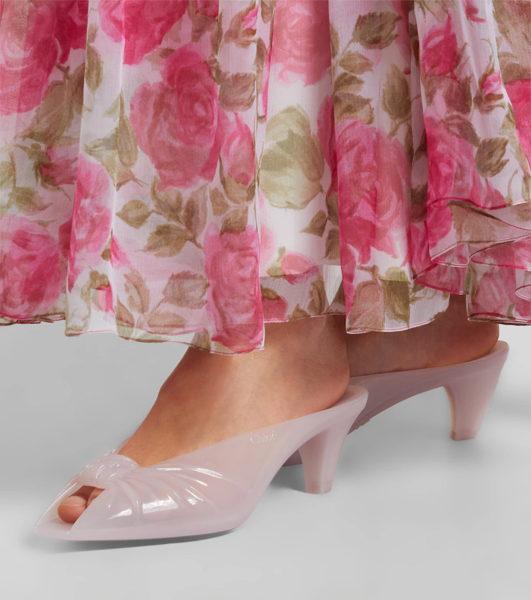 Renowned for its free-spirited aesthetic, Chloé's designs are characterized by romance with a Pa... | Mytheresa (US/CA)