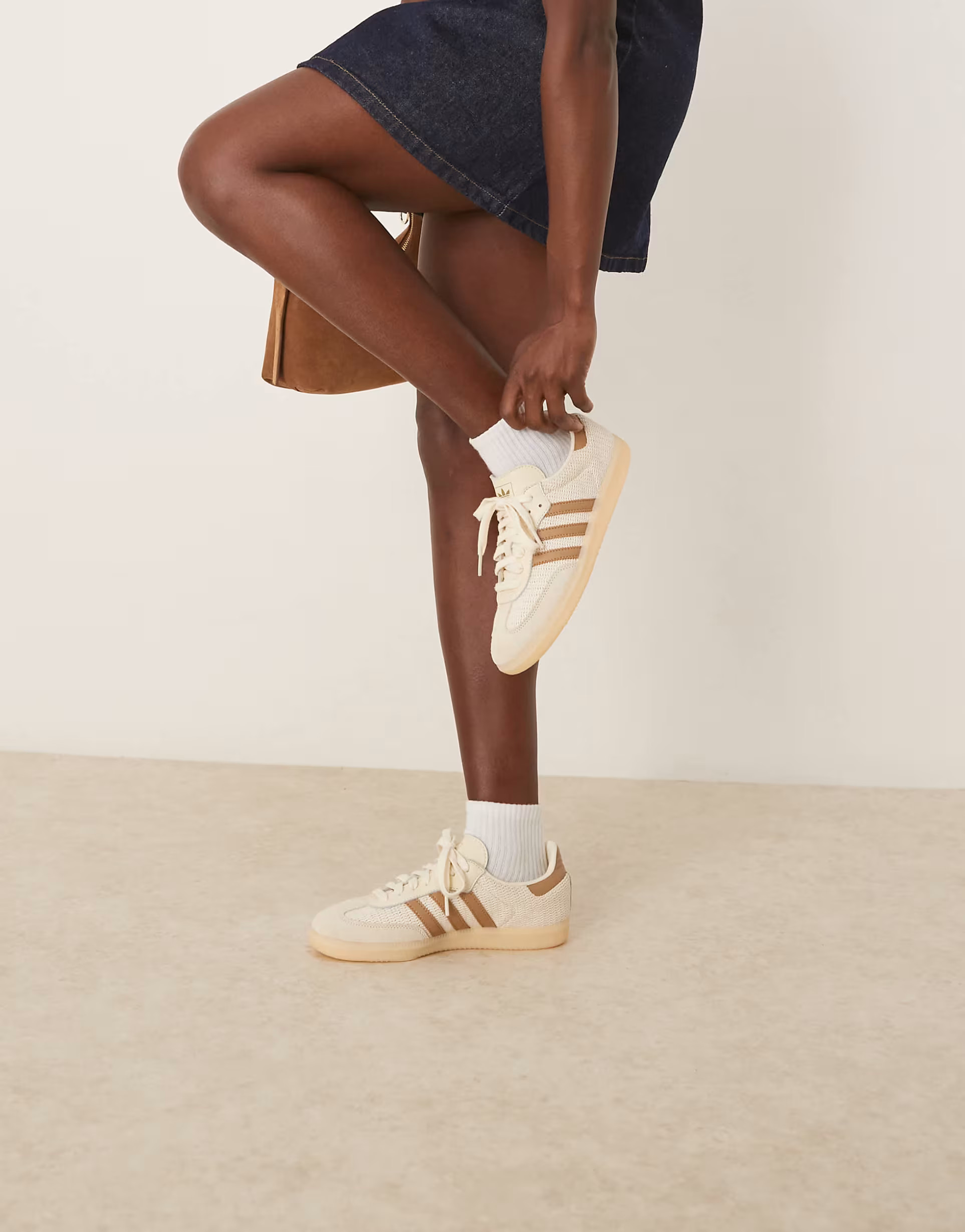 adidas Originals Samba OG sneakers in off white and brown | ASOS (Global)