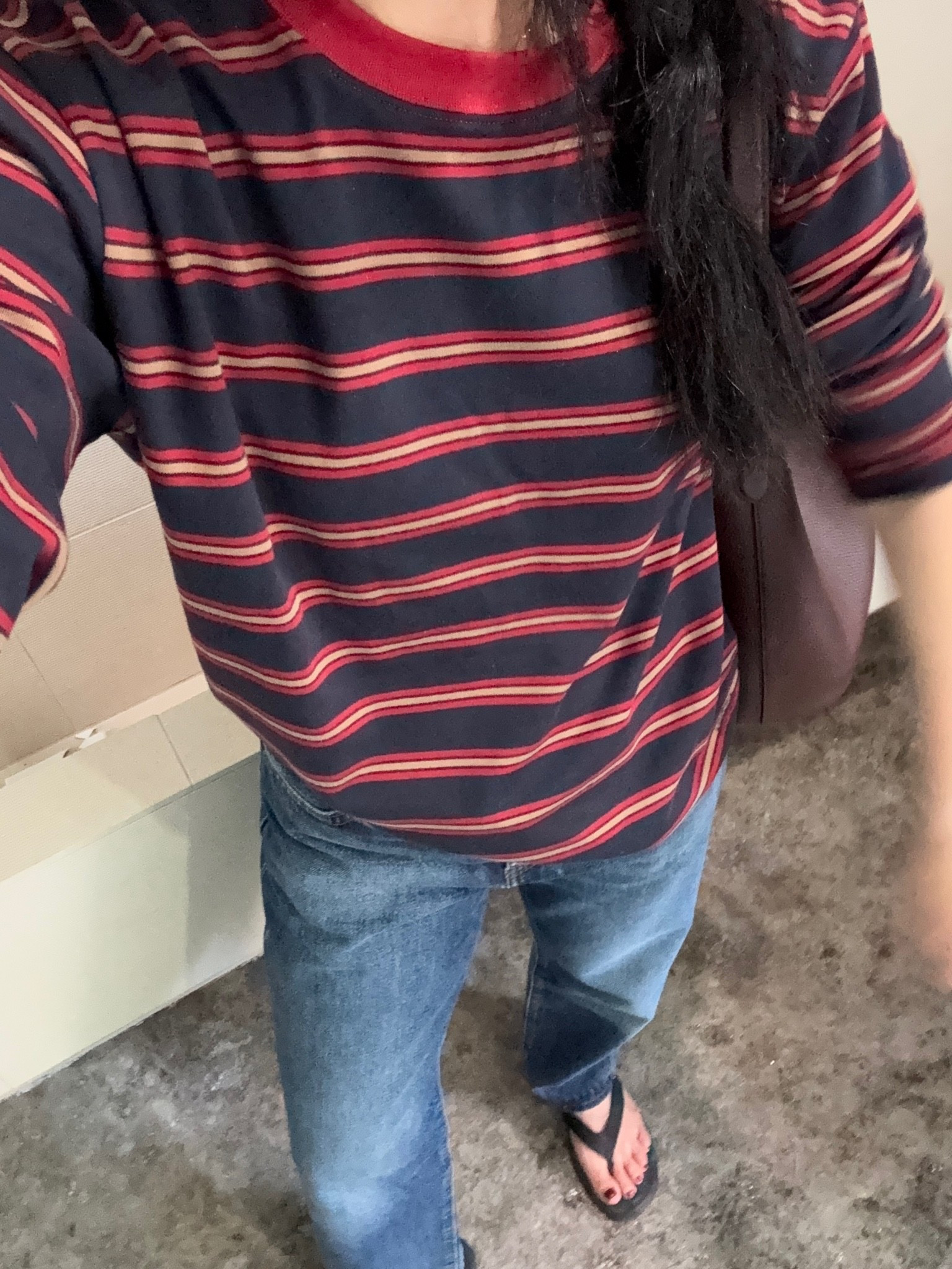 Aritzia Step tee: runs large. Sized down one size. 
Frame The Hang jeans: runs large but I didn’t size down. Love the fit of my true size - it “hangs” on my hip bone and so comfy. Length is petite friendly

#LTKcanada #LTKfall #LTKpetite
