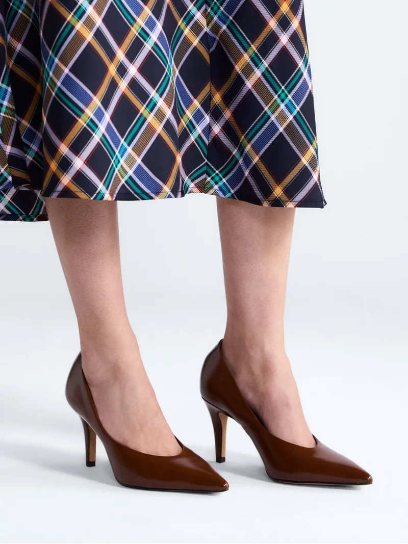 Free Assembly Women's Faux Leather Pointed Toe Pumps | Walmart (US)