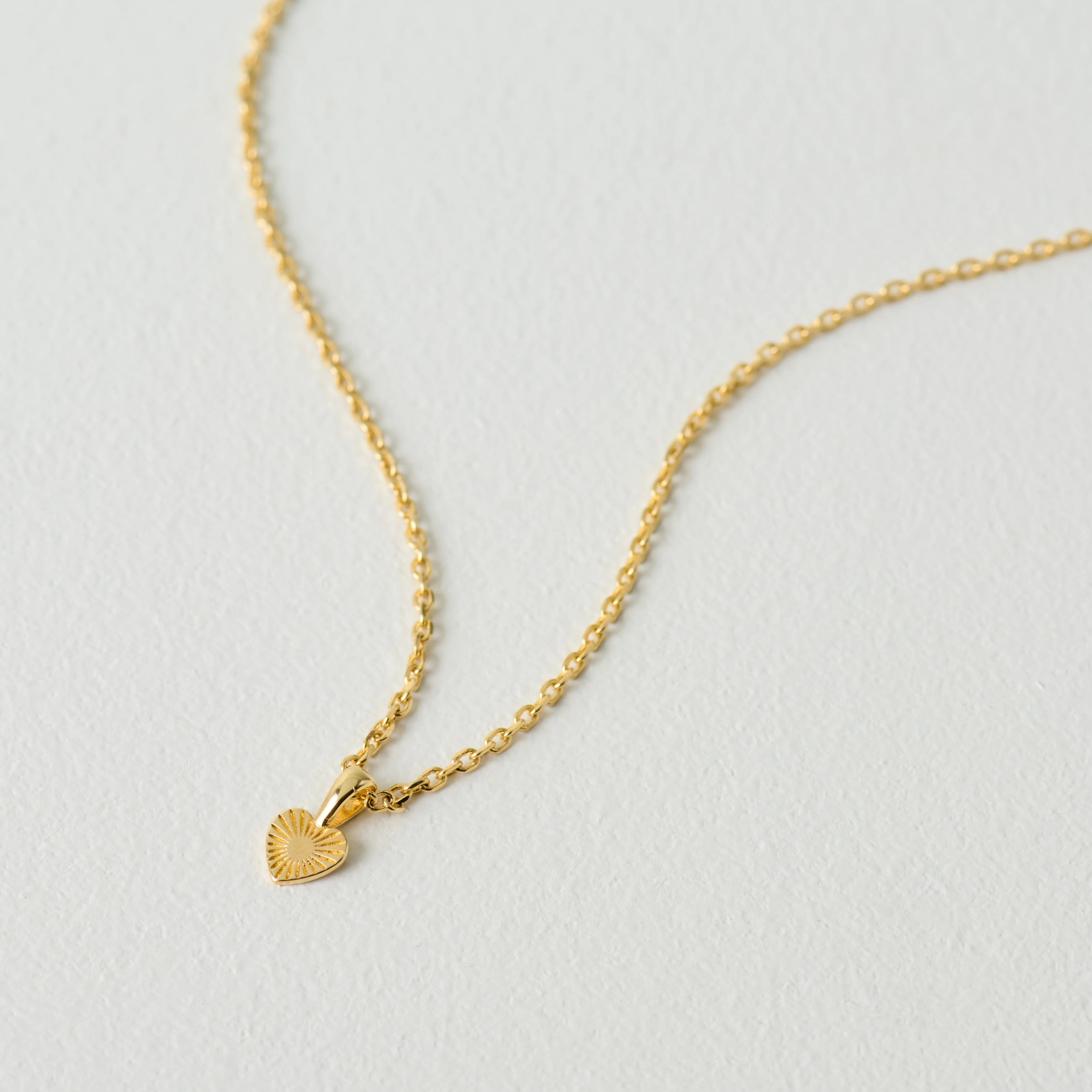 Mini Heart Pendant Necklace | Magnolia