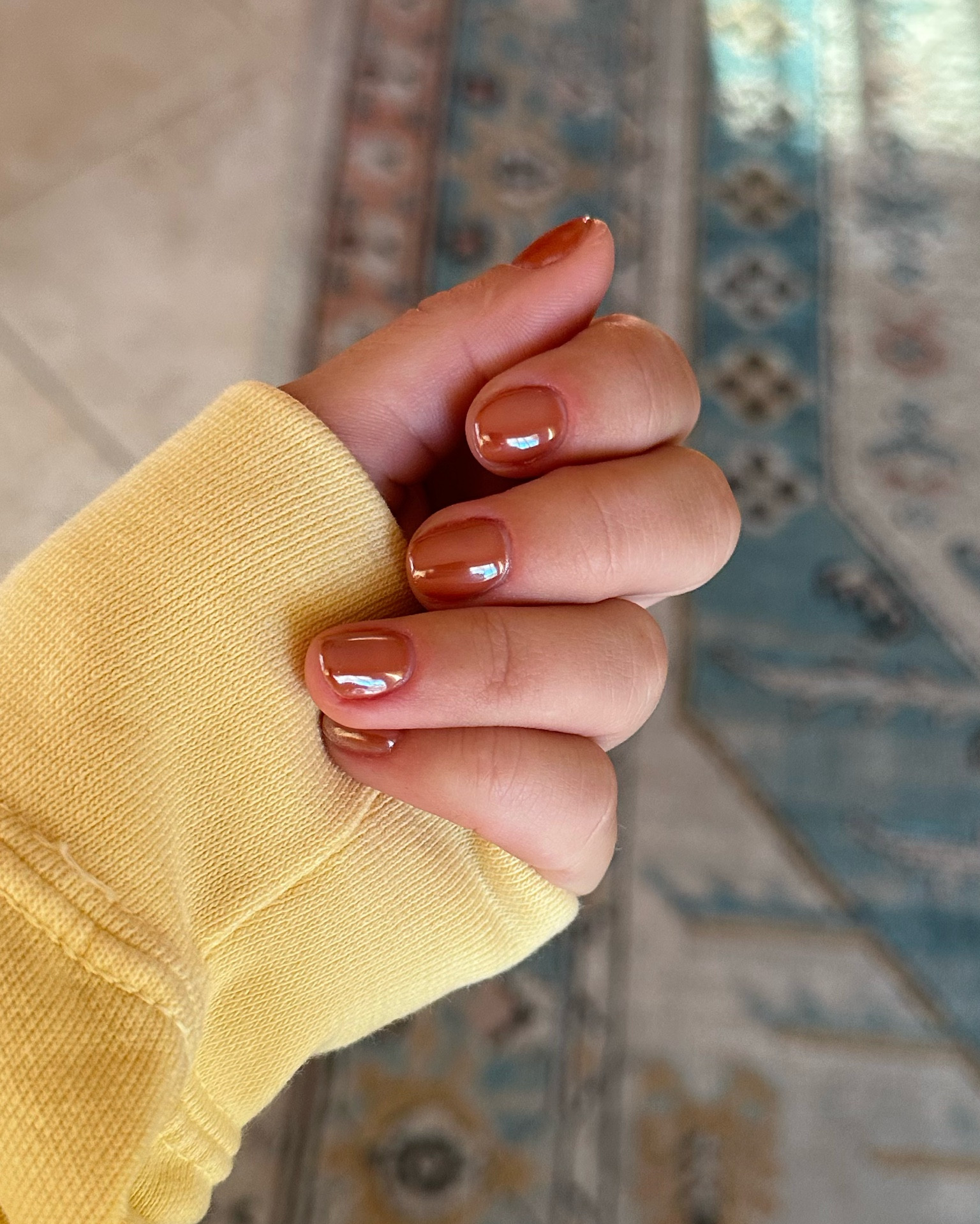 The perfect fall chrome nails 

I used builder gel to provide a hard base because I’m little hard on my nails (it reminds me of having SNS)…here’s a step by step of what I used 

Luminary primer 
Luminary Base aka builder gel (Clarity)
OPI base coat
OPI color x 2
Luminary top coat
Chrome powder 
Luminary top coat

Gel manicure, gel nails, nails at home, autumn nails  

#LTKbeauty