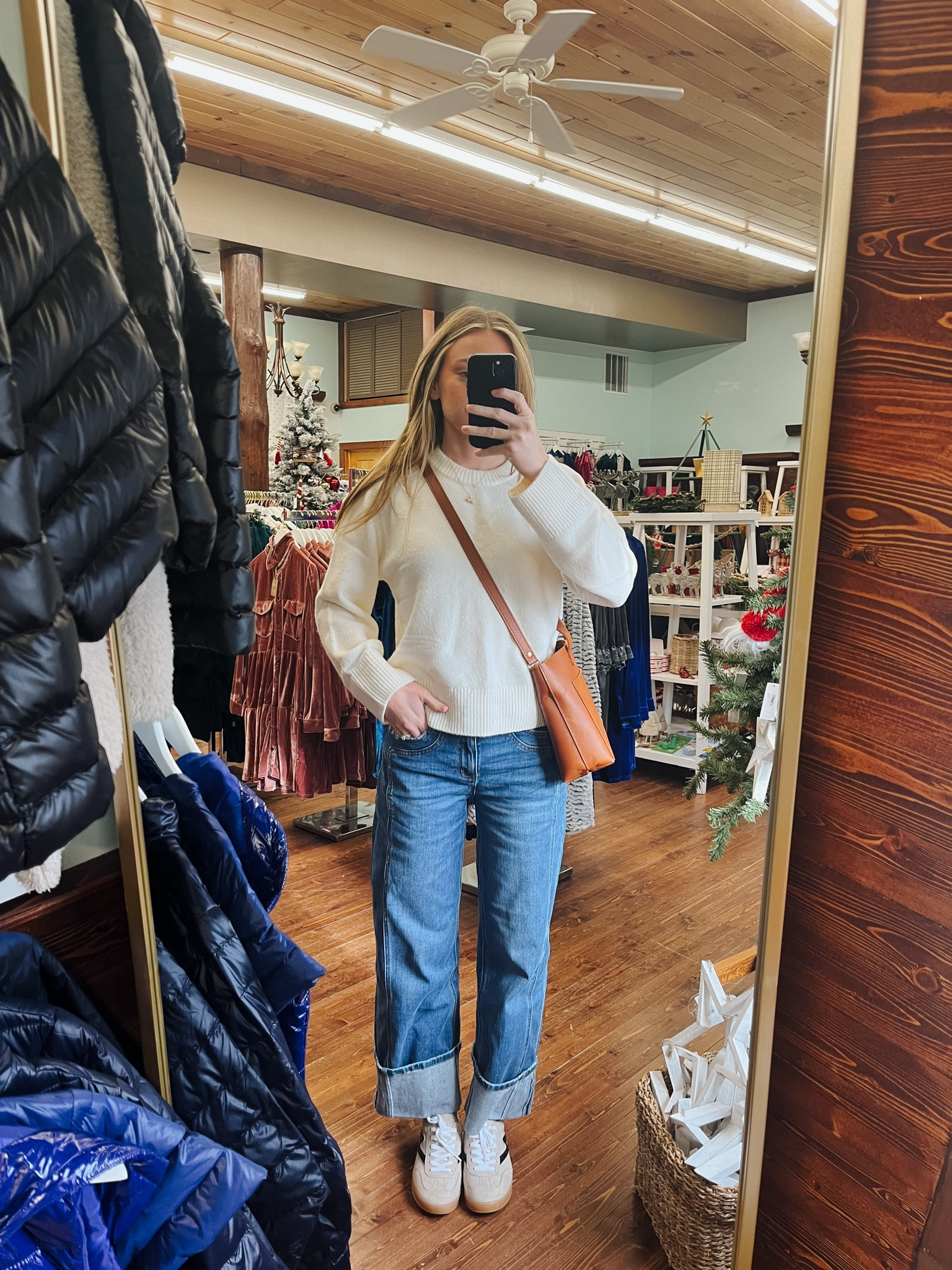 Fall shopping outfit 

#LTKHoliday #LTKU #LTKSeasonal