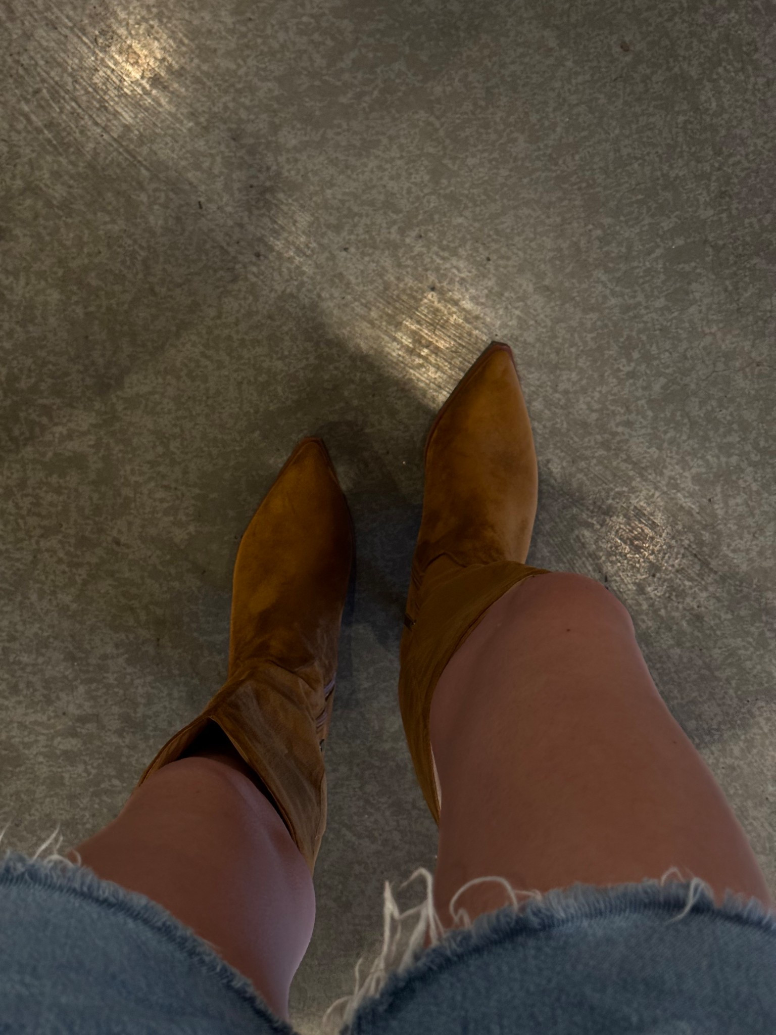 👢