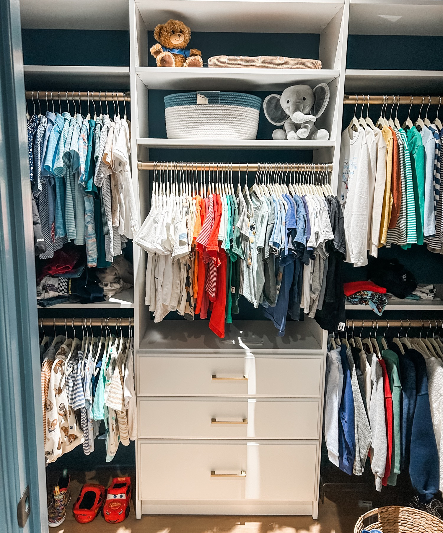 A perfect (tiny) gentleman's closet! 🧸 

 