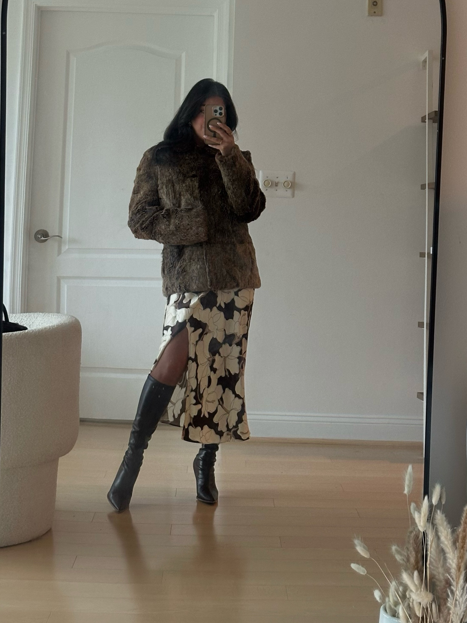 Winter outfit idea 

Work outfit, winter coat, brown outfit, winter transition outfit, fur coat, brown boots

#LTKStyleTip #LTKSeasonal #LTKWorkwear