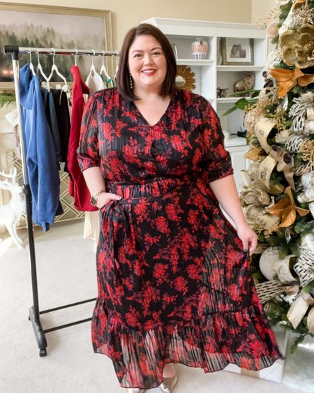 The perfect plus size maxi dress for winter and the holidays. And it’s 50% off for Black Friday 

#LTKcurves #LTKsalealert #LTKunder50