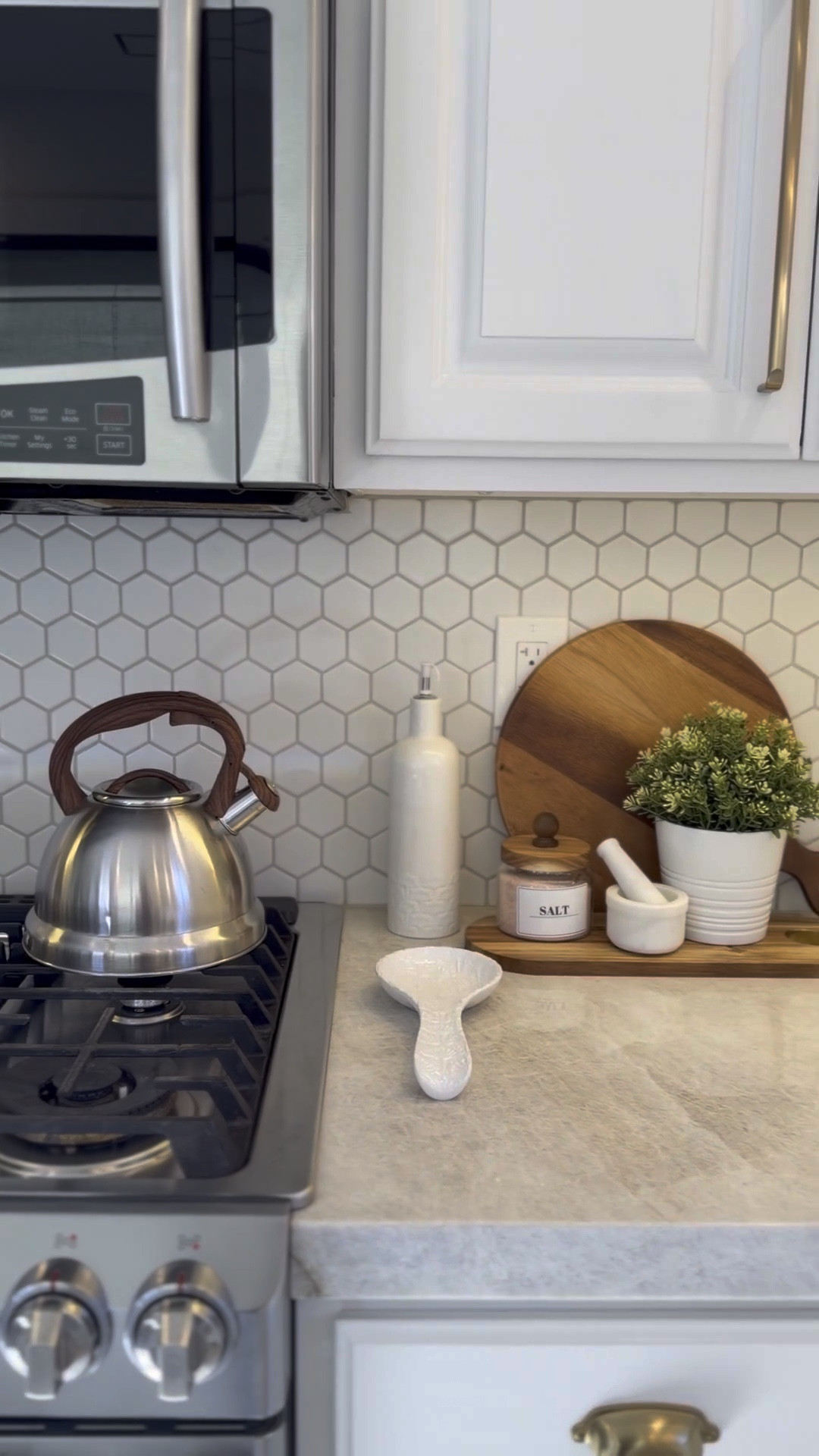 A little styling goes a long way in the kitchen. When we’re intentional with functional decor, everyday essentials can become a simple styling moment. 

 #LTKHome