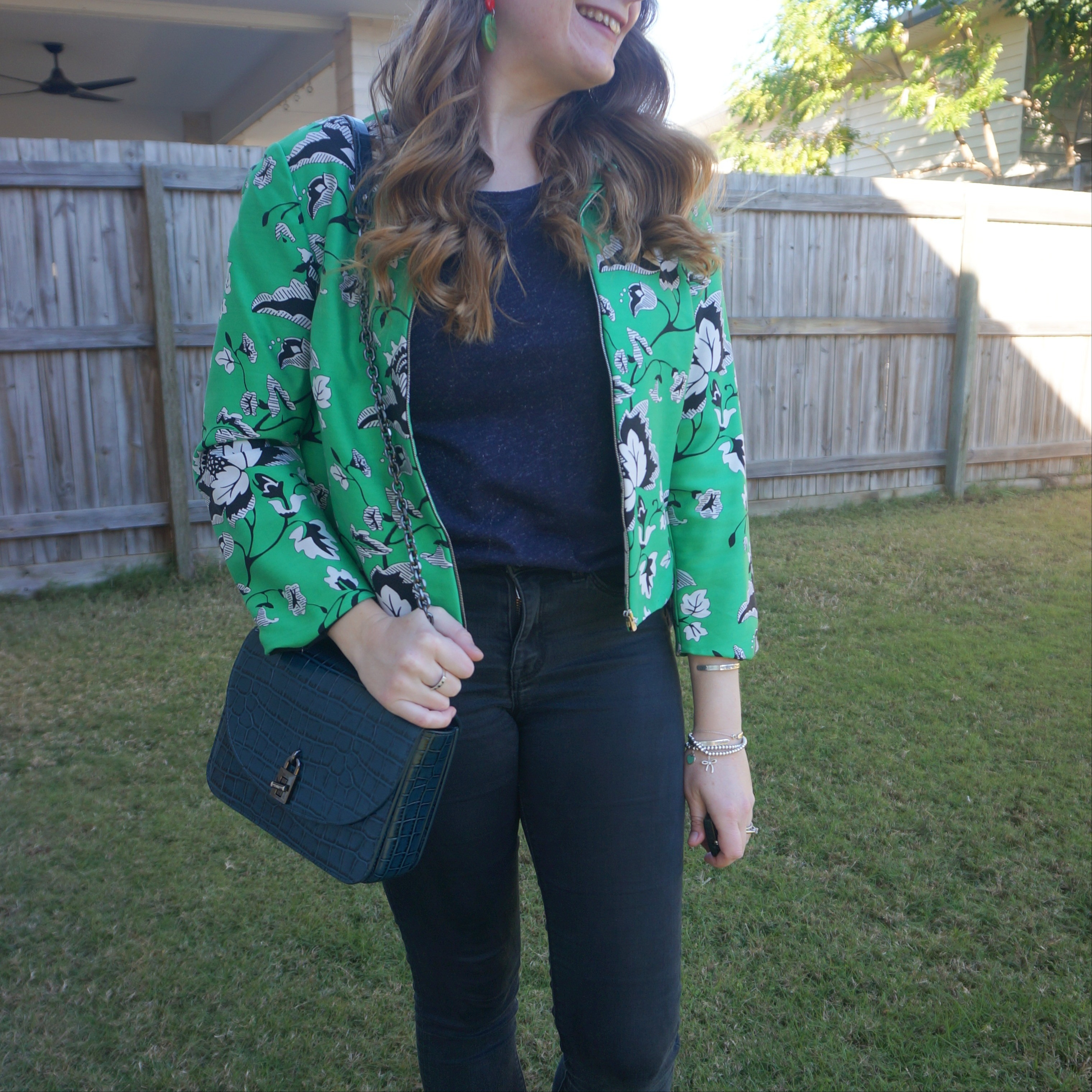 Navy and black with a pop of colour from this beautiful green Diane Von Furstenberg floral jacket 💚

#LTKaustralia #LTKwinter #LTKworkwear
