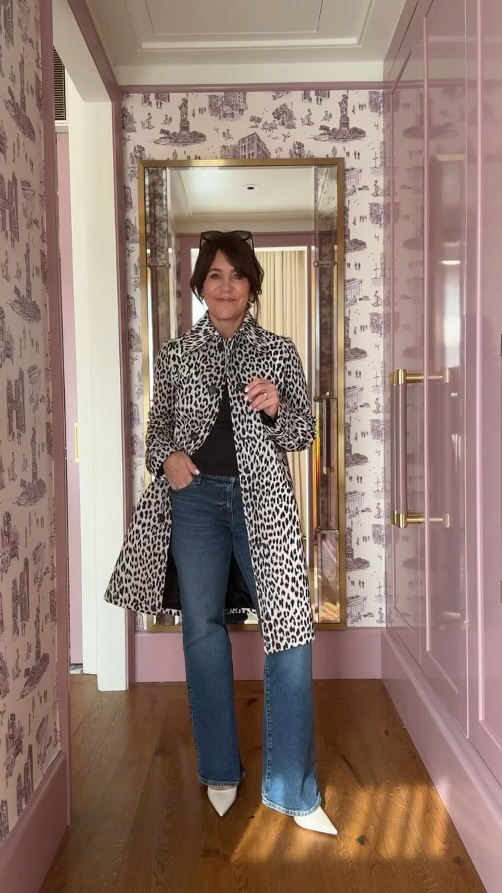 I just purchased this jacket and I’m obsessed! The fit is so perfect 🤍

#LTKootd #LTKOver40 #LTKSeasonal