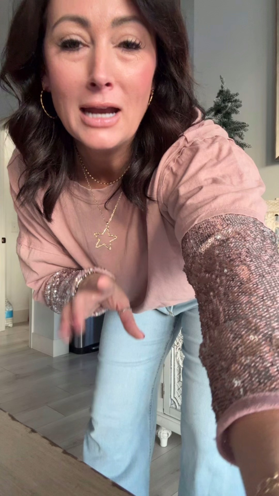 • medium tee - oversized fit 
• size 28 denim 

#LTKootd #LTKGiftGuide #LTKHoliday