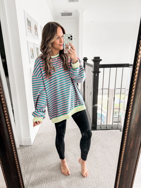Comfy style // wearing size large for extra oversized fit probably could have done medium 

#LTKstyletip #LTKbump
