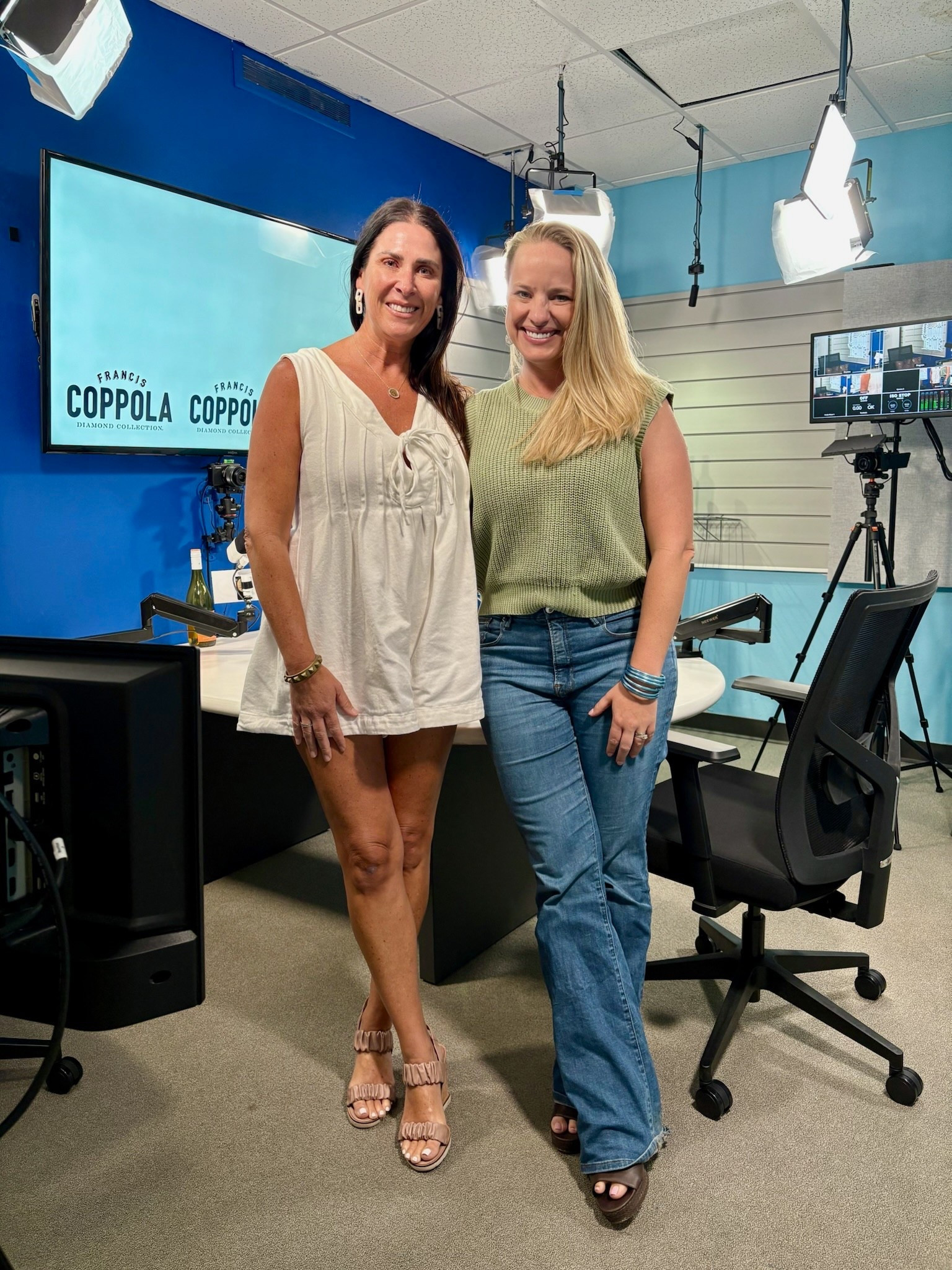Podcast Look 

Podcast Outfit  Casual Outfit  Summer Dress Neutral Dress Denim Jeans Julie Dobbs Emily Jones The Mom Game 

#LTKStyleTip #LTKWorkwear #LTKOver40