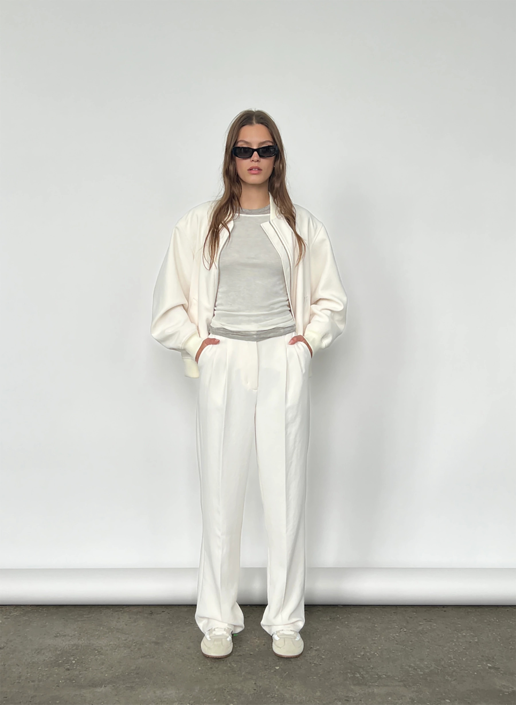 THE EFFORTLESS PANT™ | Aritzia