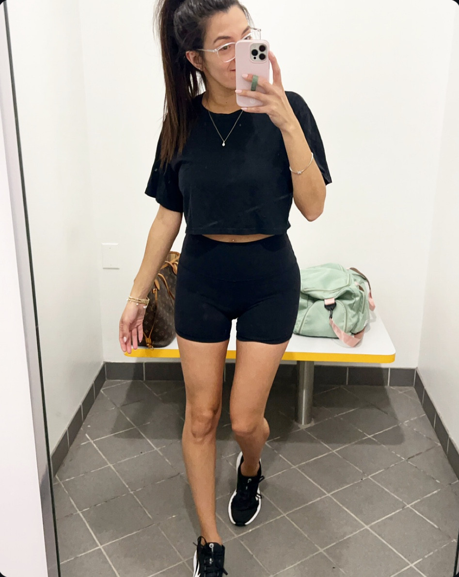 The shorts version to my favorite Amazon leggings! I LOVE these shorts! I have them in black, brown, pink and green now 😂😅💁🏻‍♀️ Top, shorts and peep my gym bag in the background. All linked on my LTK 🤗 I’m wearing a medium in the shorts and top for reference but I have smalls as well so really depends on your comfort level. 