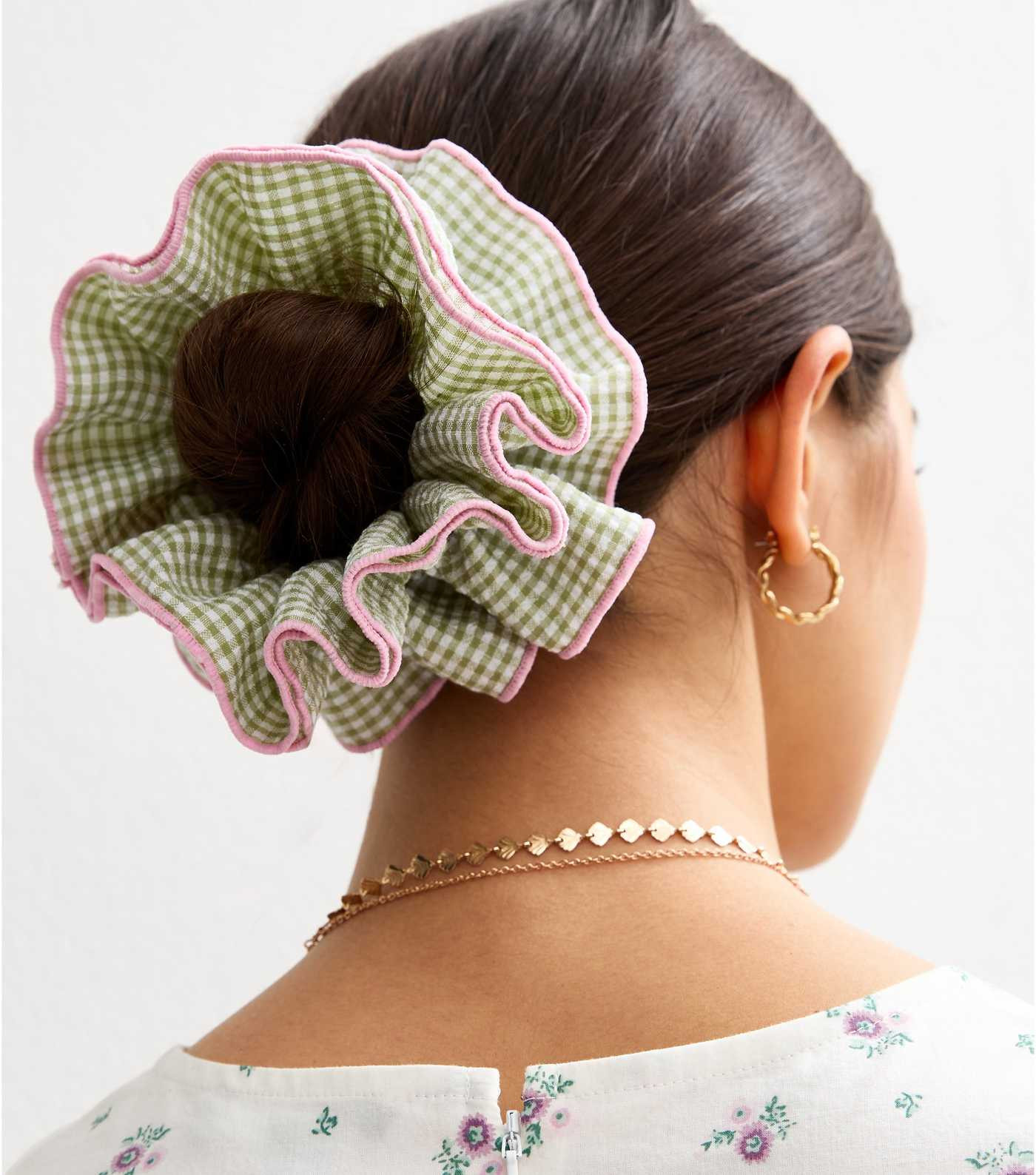 Green Gingham Print Contrast Trim Frill Scrunchie | New Look | New Look (UK)
