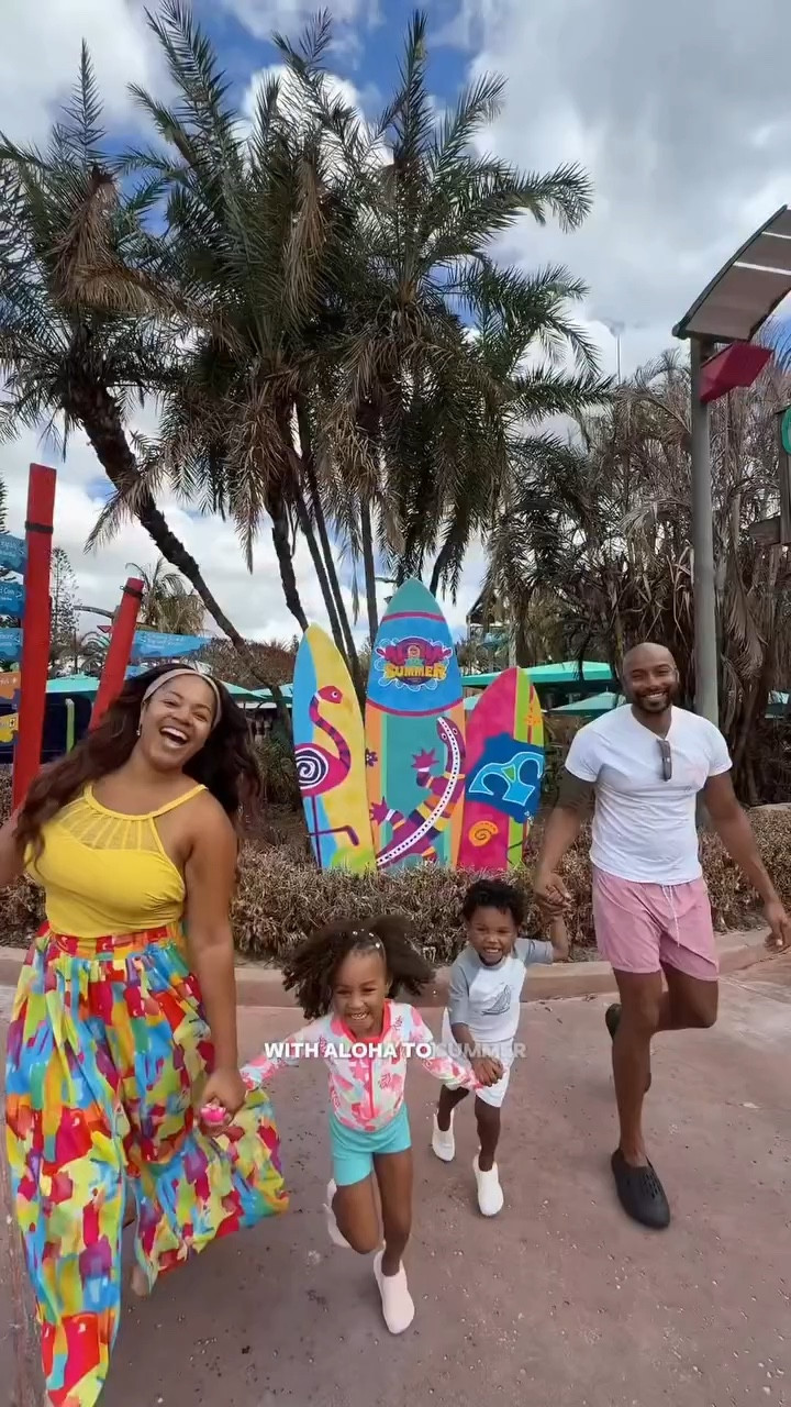 Orlando… this is what you’re doing this weekend!

Aquatica Orlando’s Aloha to Summer is happening every Saturday and Sunday from March 7th through May 3rd and it turns the entire park into a tropical, island-style experience.

We’re talking Splashtastic Parades, art activations, trivia, high-energy dance parties, and family-friendly games happening all day long, plus a specialty Aloha to Summer menu with themed food and drinks you can only get during the event. And the best part? It’s all included with park admission.

If you want to level up your day, definitely look into a cabana because having a shaded space to relax, recharge, and keep your things makes the whole experience smoother (especially with kids).

📍 Location: Aquatica Orlando
5800 Water Play Way, Orlando, FL

📝 Know before you go:
• Arrive early for parking + shorter lines
• The park is cashless (card/Apple Pay)
• Download the Aquatica app to stay on schedule

If you’ve been looking for something fun, easy, and actually worth getting out of the house for, this is it.

#AquaticaOrlando #AlohaToSummer #VisitOrlando #ThingsToDoOrlando #FloridaFamilyFun