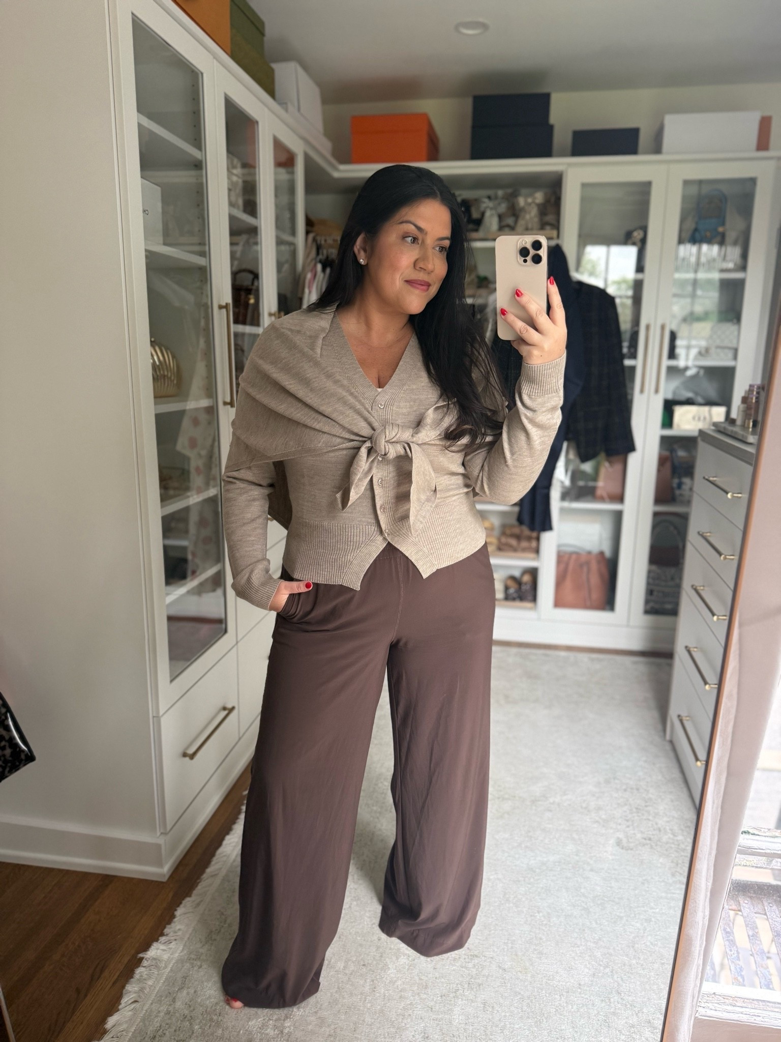My favorite cardigan now comes in 3 new colors, feels so elevated with the coordinating shawl

#LTKootd #LTKmomlife #LTKMidsize