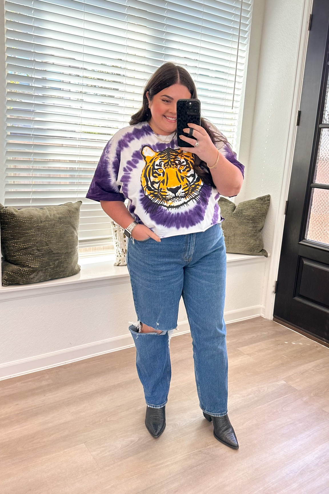 Lsu . Game day.  Straight leg jeans. Abercrombie jeans. LSU tigers. Western booties 

#LTKshoecrush #LTKstyletip #LTKSeasonal