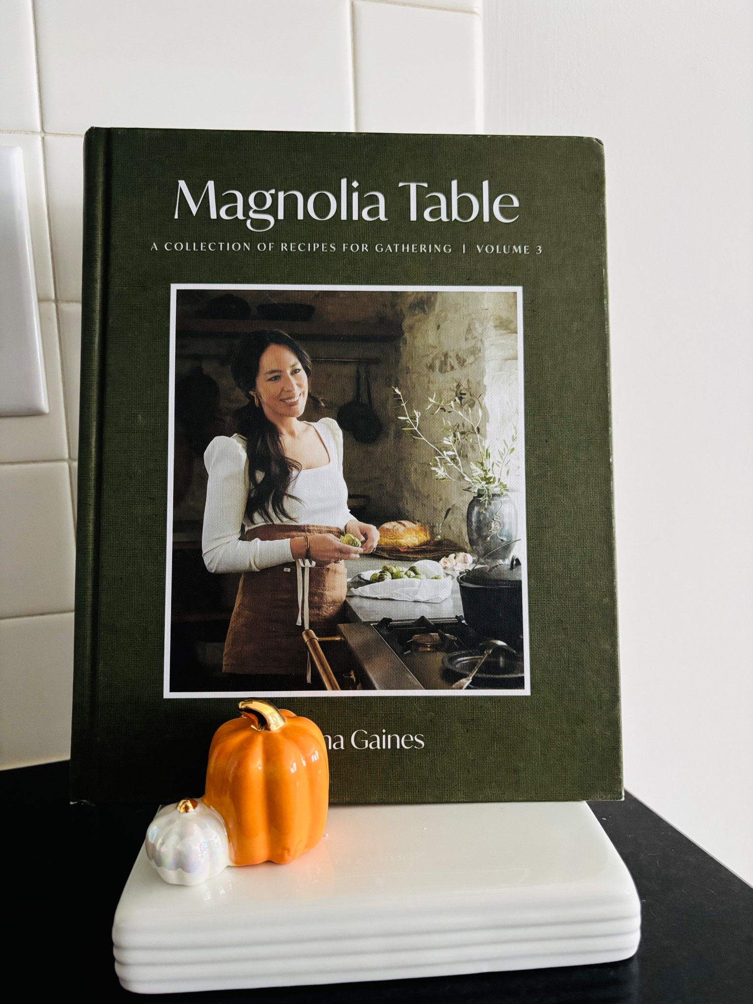 My favorite mini for fall by Nora Fleming paired with the BEST cook book 📖 🎃

#LTKHalloween #LTKSeasonal #LTKHome