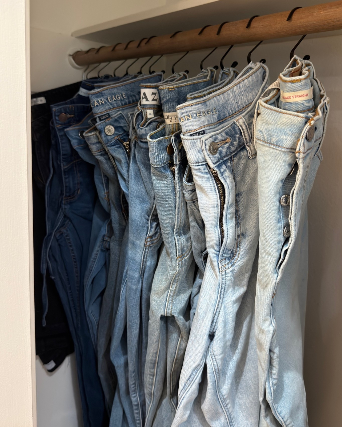 I LOVE organizing! And quick tip for hanging 👖 Jeans - use shower hooks 😊