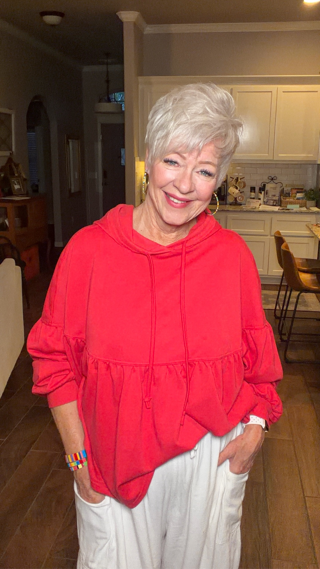 This outfit is giving COMFY + CUTE and I am here for it 🙌
A fantastic sweatshirt paired with the most comfortable linen pants… this is my kind of everyday style 🤍

If you love easy, stylish outfits like this… you’re in the right place 💕


#LTKootd #LTKMidsize #LTKOver40