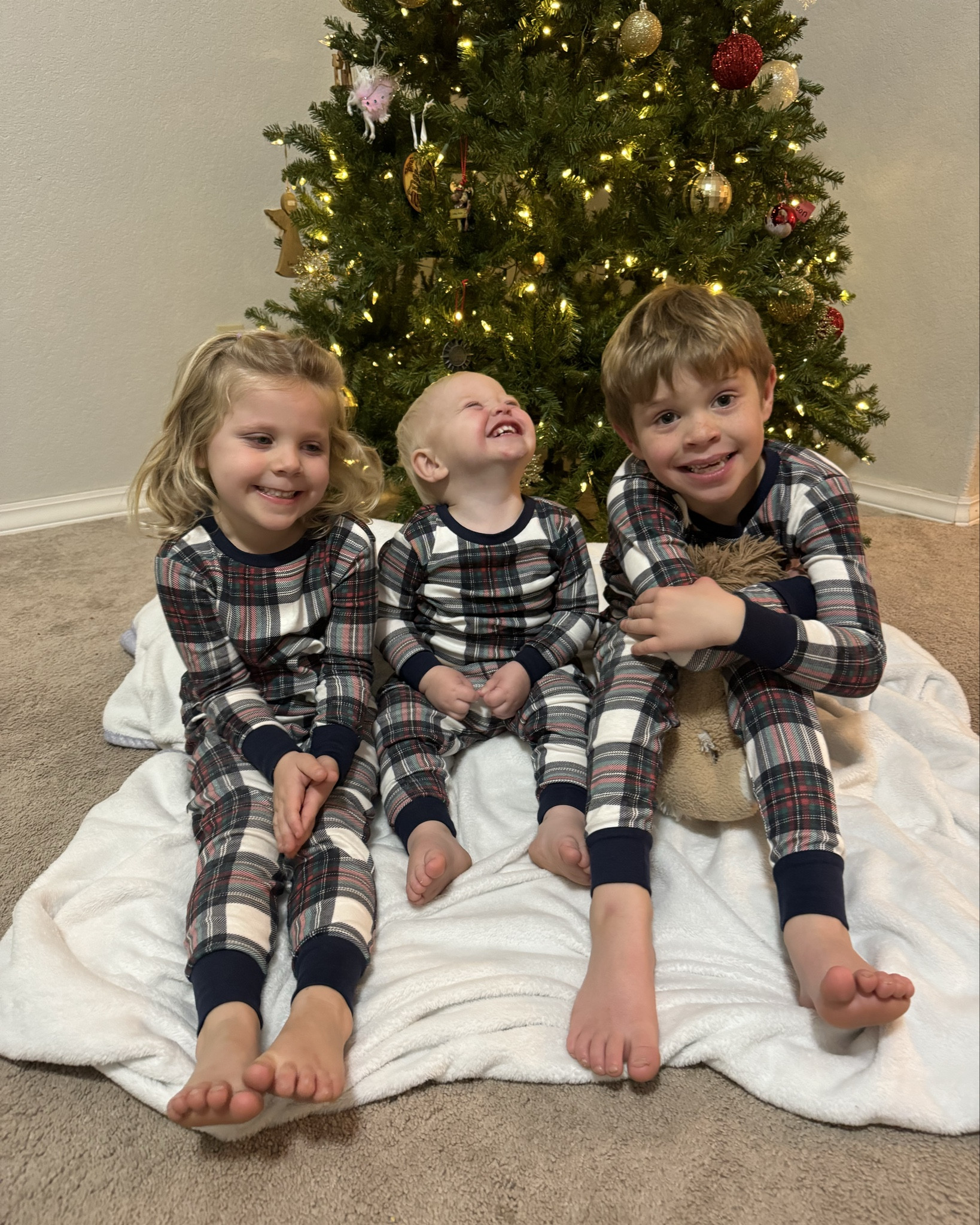 Christmas matching pajamas! Literally so adorable! 🥰 

#LTKKids #LTKFamily #LTKHoliday