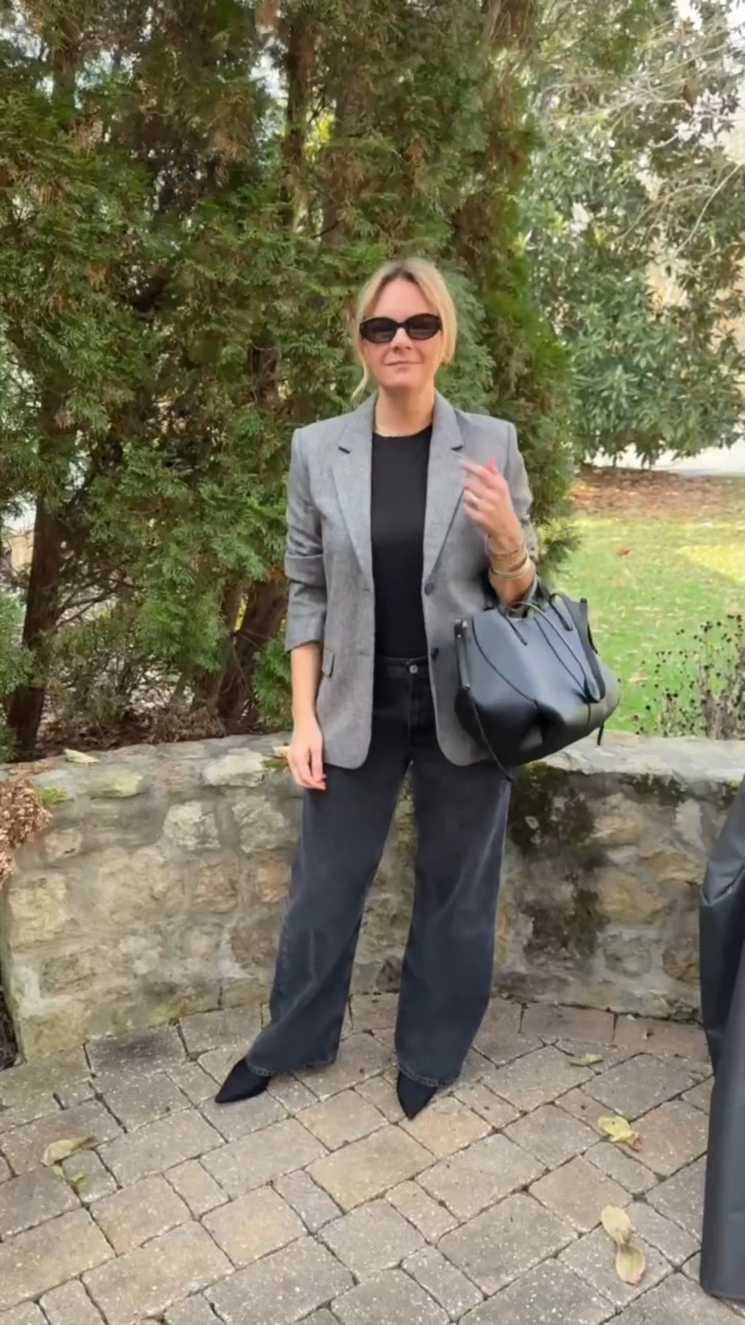 one blazer doing the most 💼✨ from casual (hi jeans + a tee) to actually-have-my-life-together energy (hello trousers), this Quince blazer is working overtime. everything is linked in my LTK! 

#LTKOver40 #LTKootd #LTKgrwm