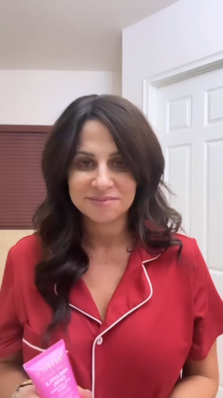 No heat, no hassle! 💖✨ Loving this upgraded heatless hair curler—perfect for creating effortless curls overnight! 

#LTKBeauty #LTKVideo #LTKOver40