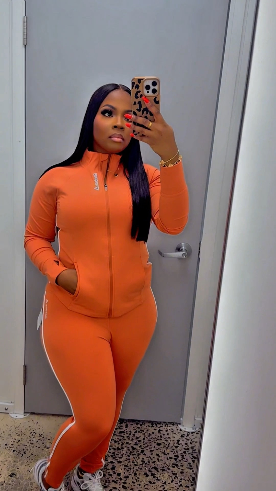 Performance& polished active collection at Walmart by Reebok!
•5’5 198 wearing large bottoms/medium top! 
#walmart #reebok

#LTKActive #LTKTravel #LTKootd