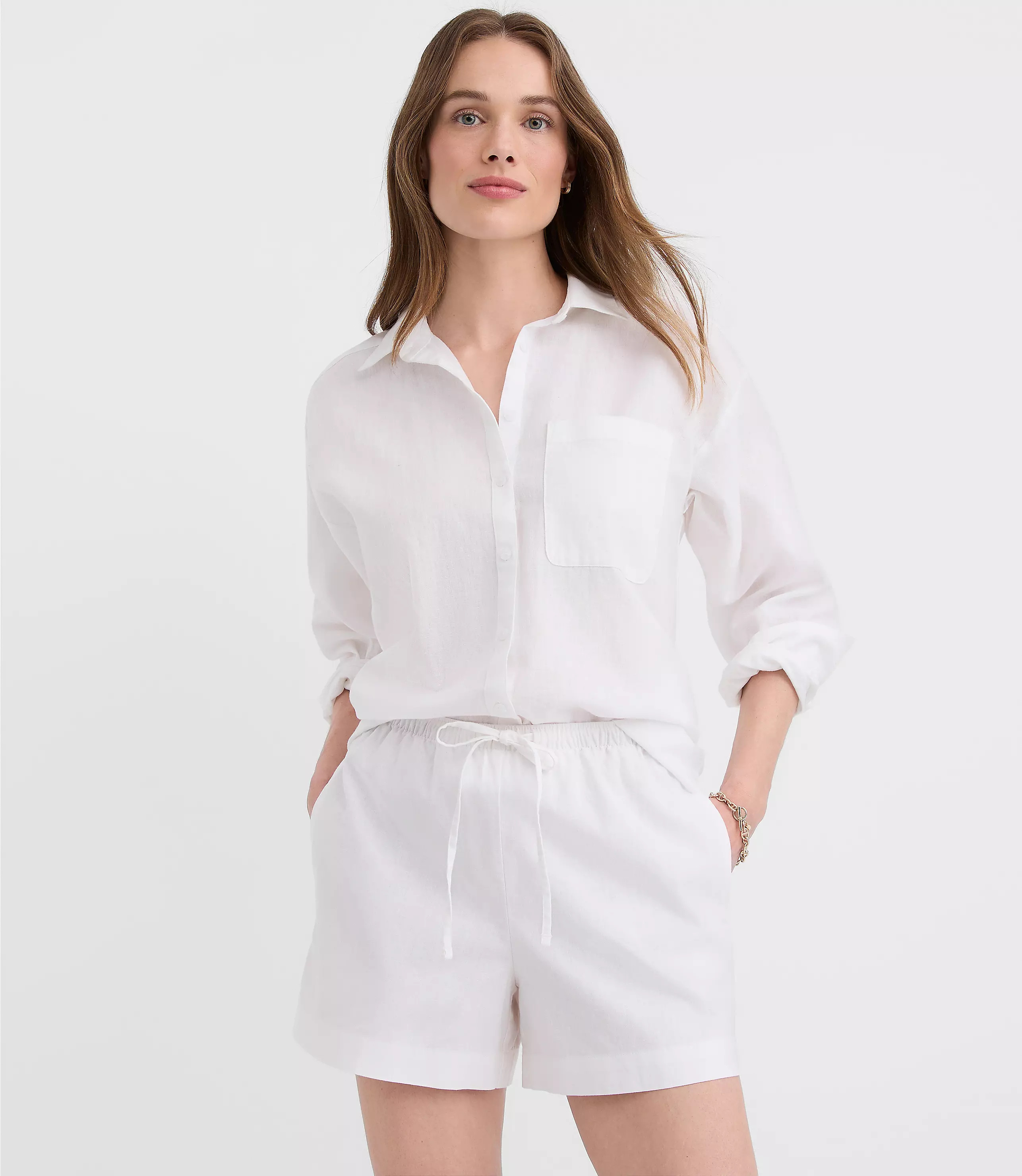 Sawyer Pull On Shorts in Linen Cotton | LOFT