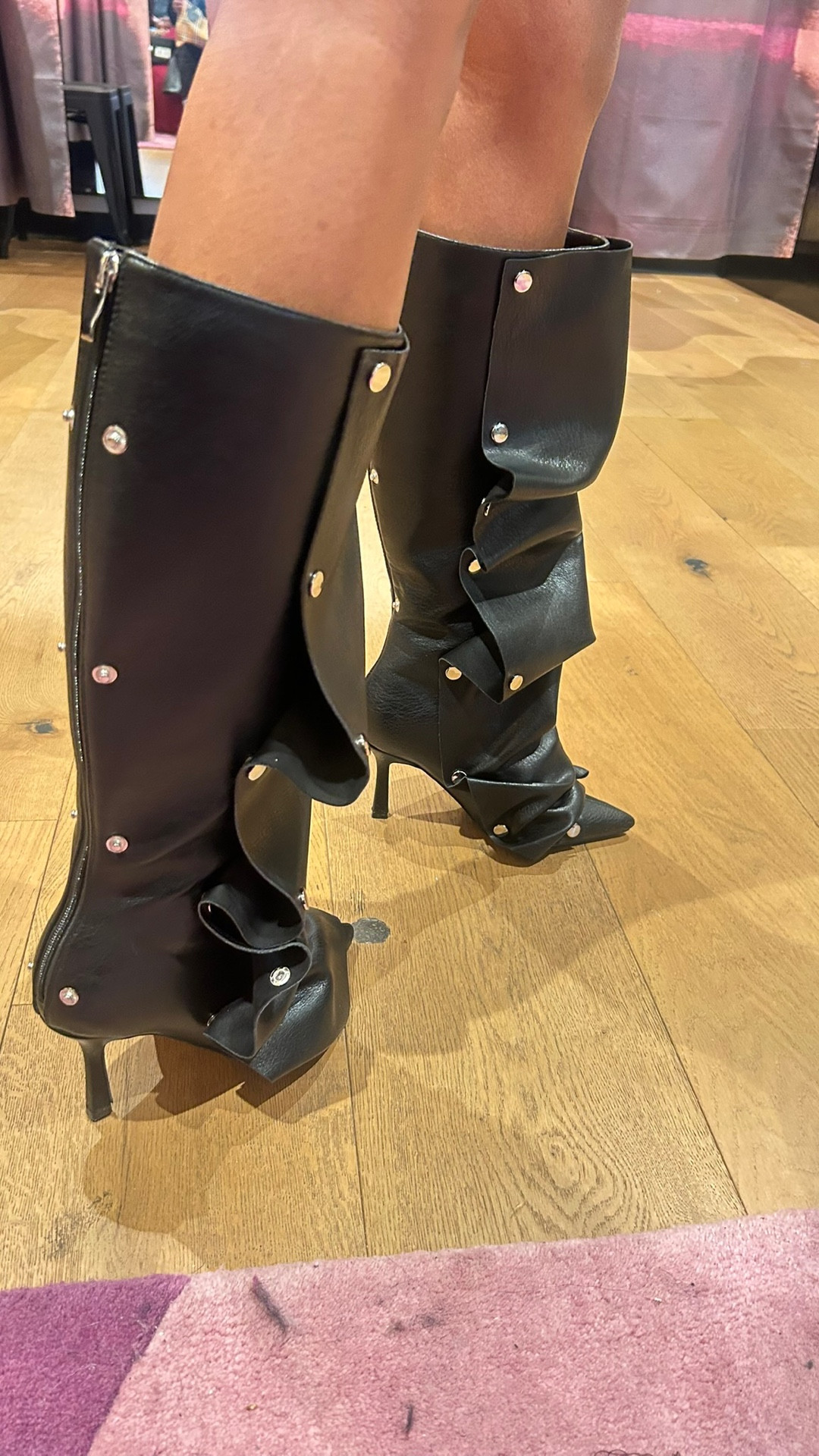 Black Stiletto Boots to add to your Valentines Day fit!
Great for wide calf gurls.
Midsize Fashion | Boots | Valentines Day Outfit |Outfit Check | Valentines Day inspo

#LTKMidsize #LTKootd