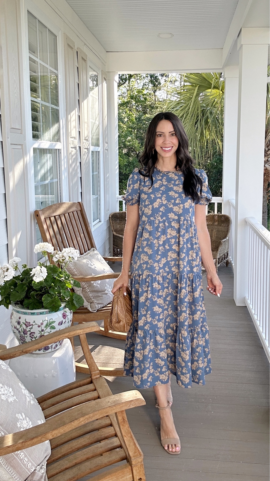 Amazon dress and porch decor linked! Plus cute new clutch from Tuckernuck!

fashion home decor furniture porch spring summer amazon coastal teak rocking chair ceramic stool woven clutch purse bag tuckernuck dress graduation church party shower

#LTKSeasonal #LTKunder50 #LTKstyletip