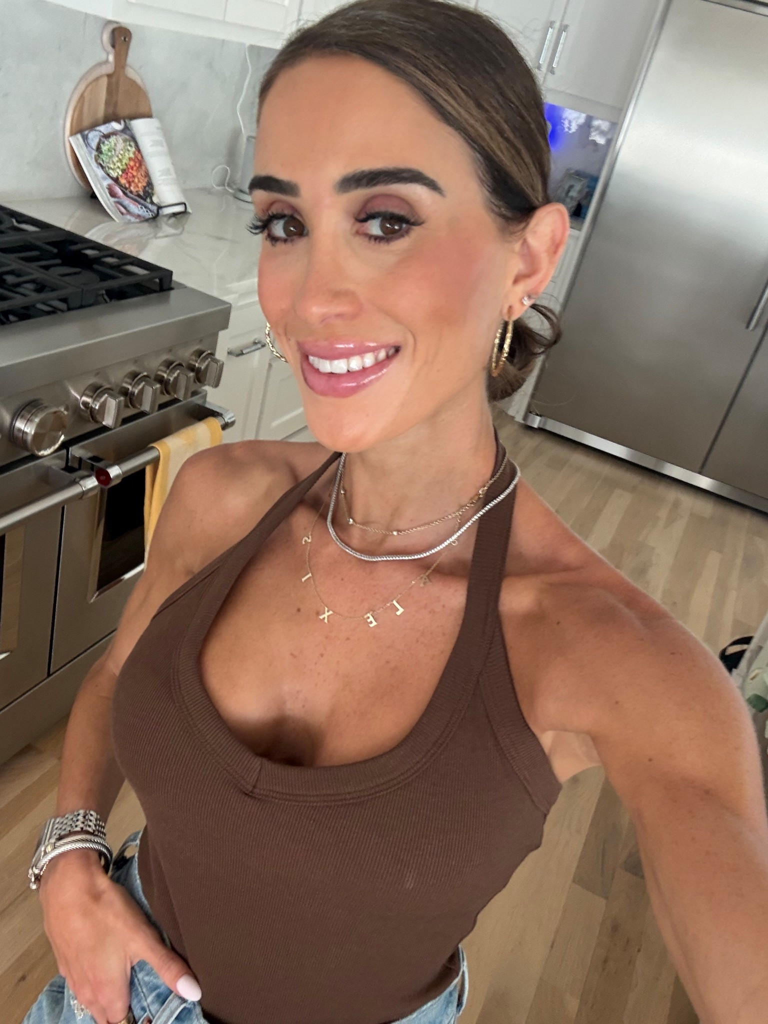 Linking my makeup and plumping lip gloss that’s the perfect pink 

#LTKBeauty