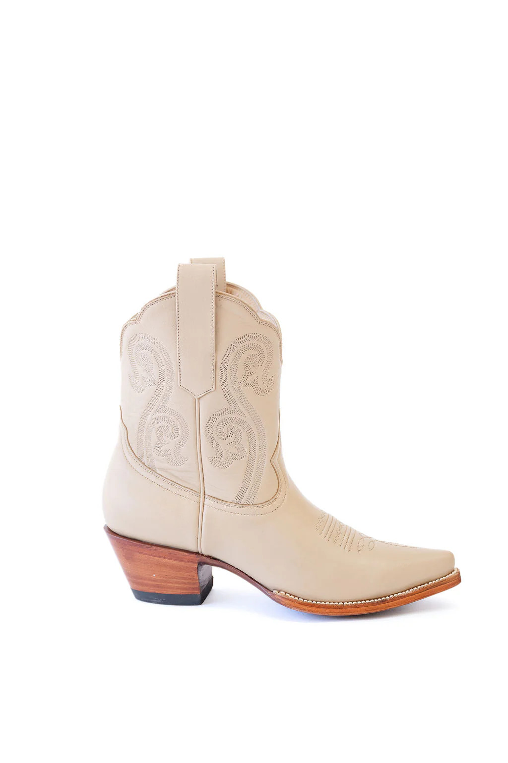 Sloane Cowgirl Boot in Latte | Petite Paloma