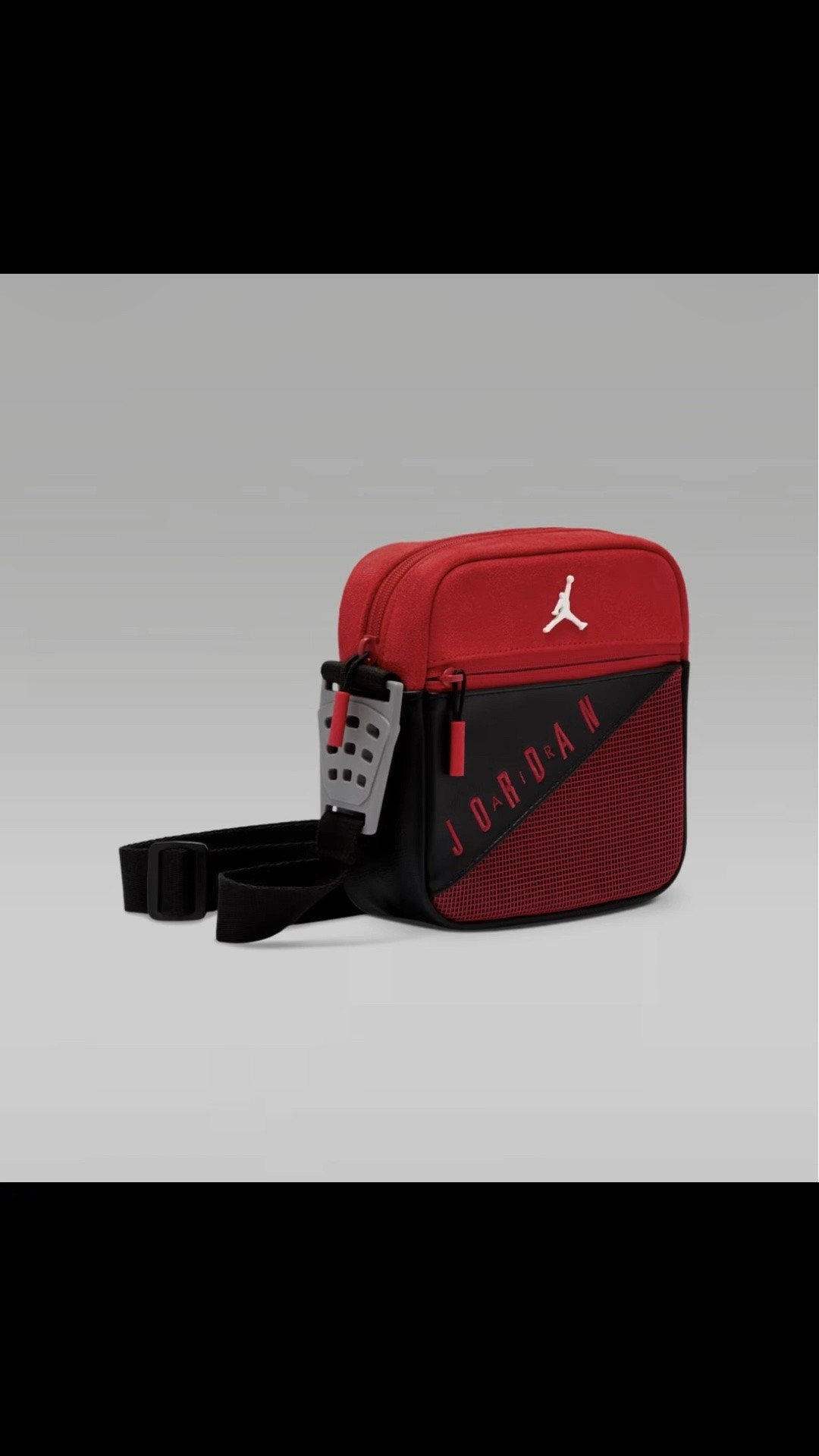 Jordan
AJ4 Toro Bravo Crossbody (2L)

#LTKU #LTKSaleAlert #LTKMidsize