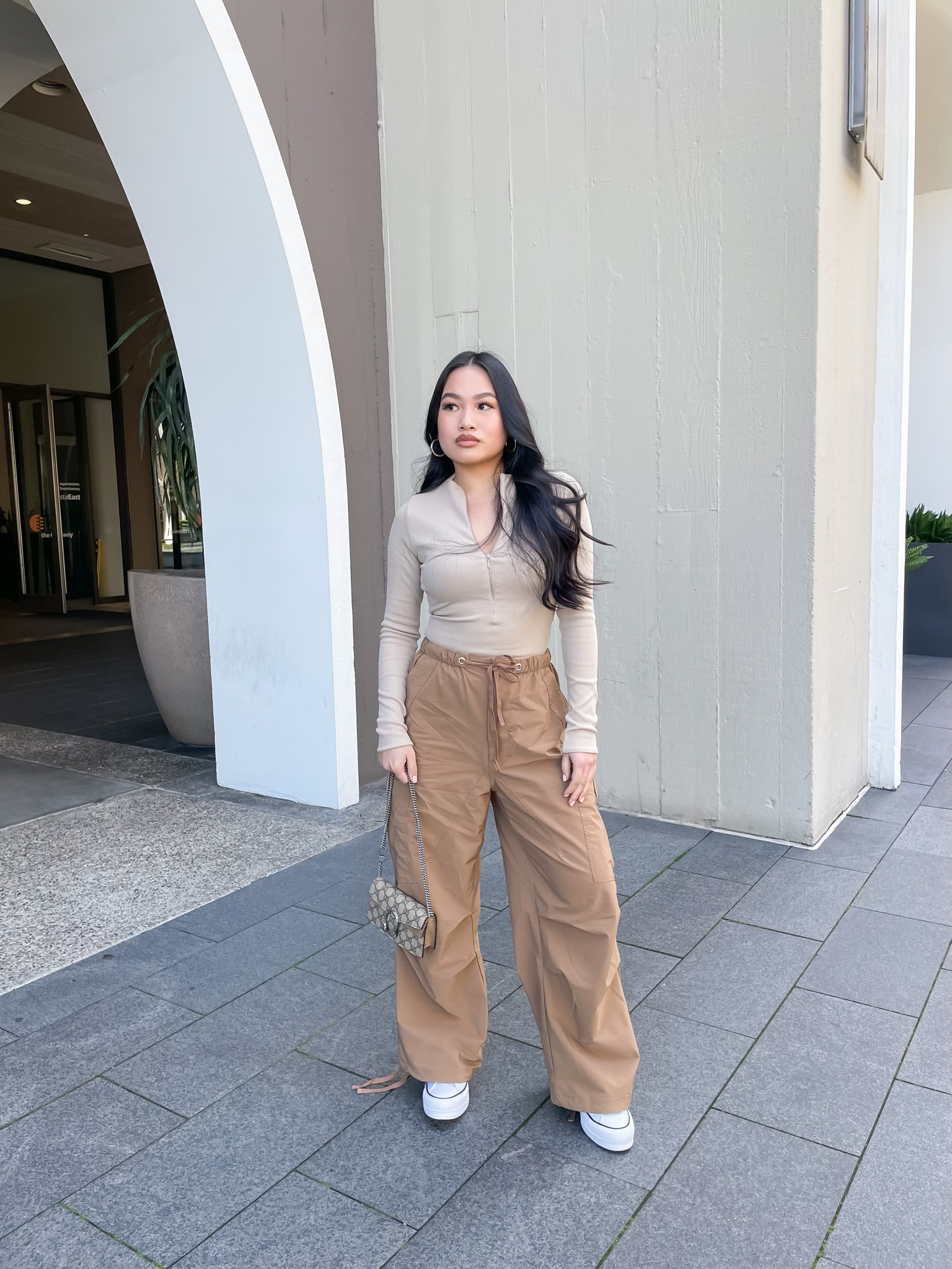 Similar parachute pants linked below!