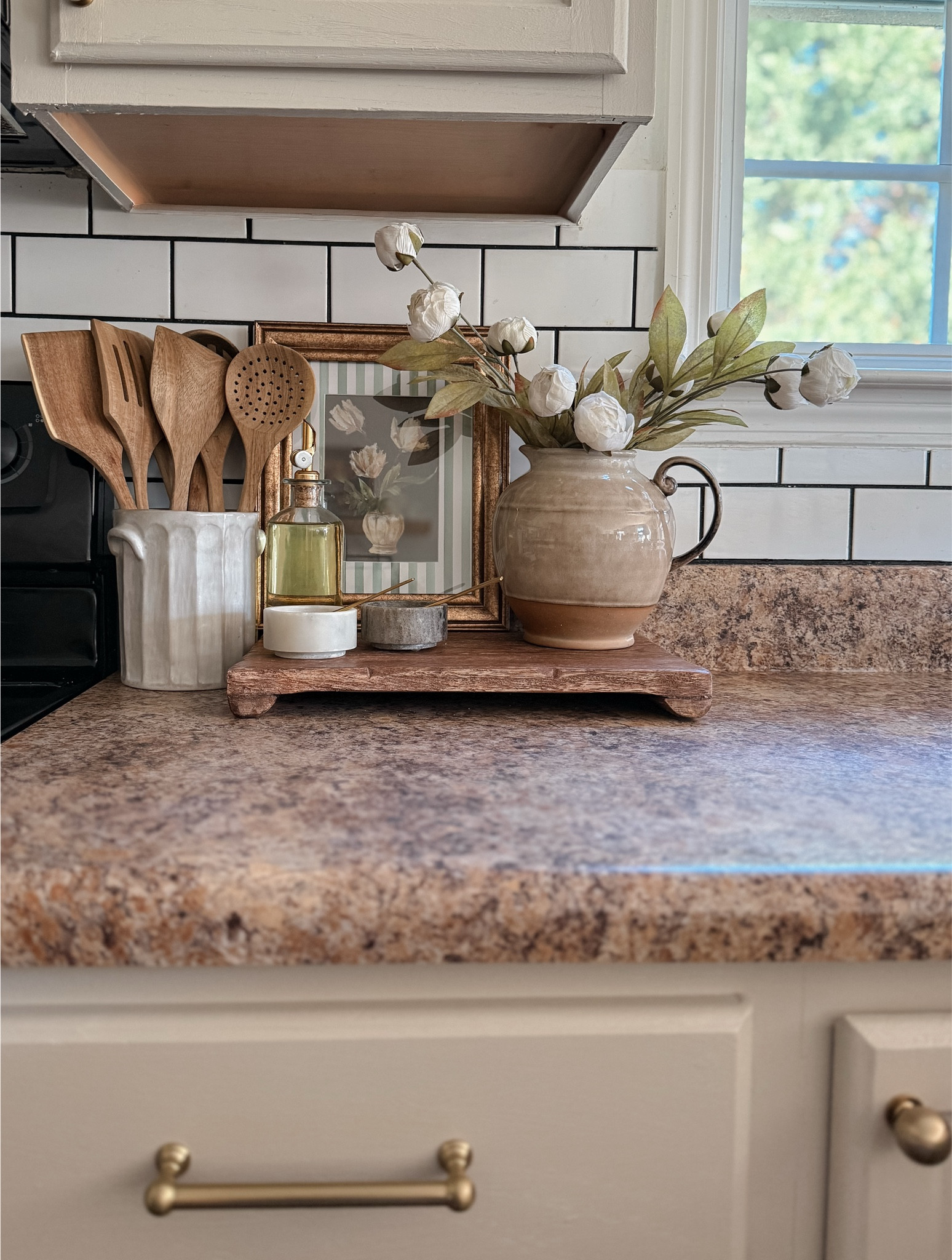 Kitchen counter styling idea and my cream peonies are back in stock in the bulk count! 

#LTKHome #LTKSeasonal #LTKSaleAlert