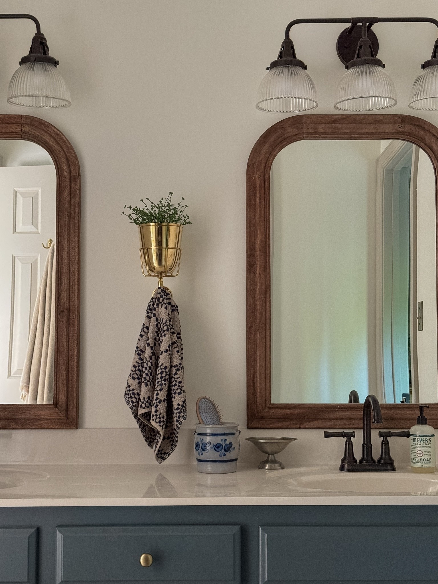 Primary bath refresh

#LTKHome #LTKSaleAlert #LTKSeasonal