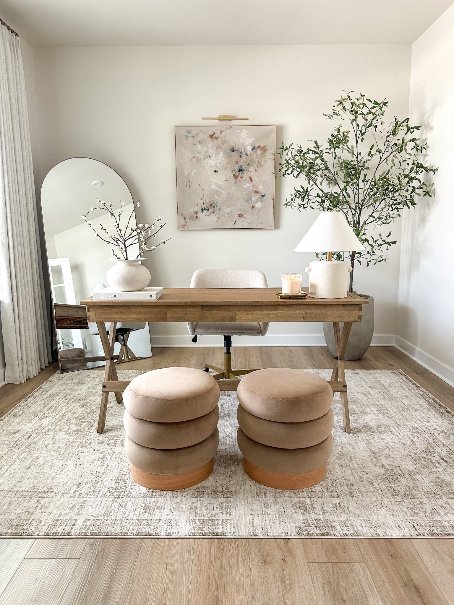 Home office inspo 
#homeoffice #officedesk #officechair #floormirror #lamp #picturelight #planter #rug #loloi #homedecor

#LTKHome #LTKSaleAlert