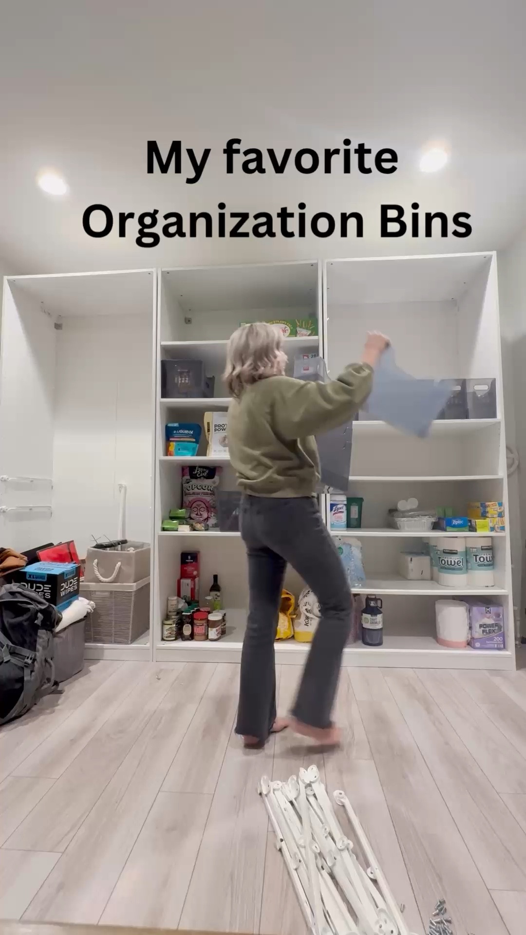 I love to organize and these multi-purpose bins are my FAVORITE organizational find! I love that I can use them anywhere in my home 🙌🏼.



#pantry #organization #storage 

#LTKWatchNow #LTKHome #LTKOver40