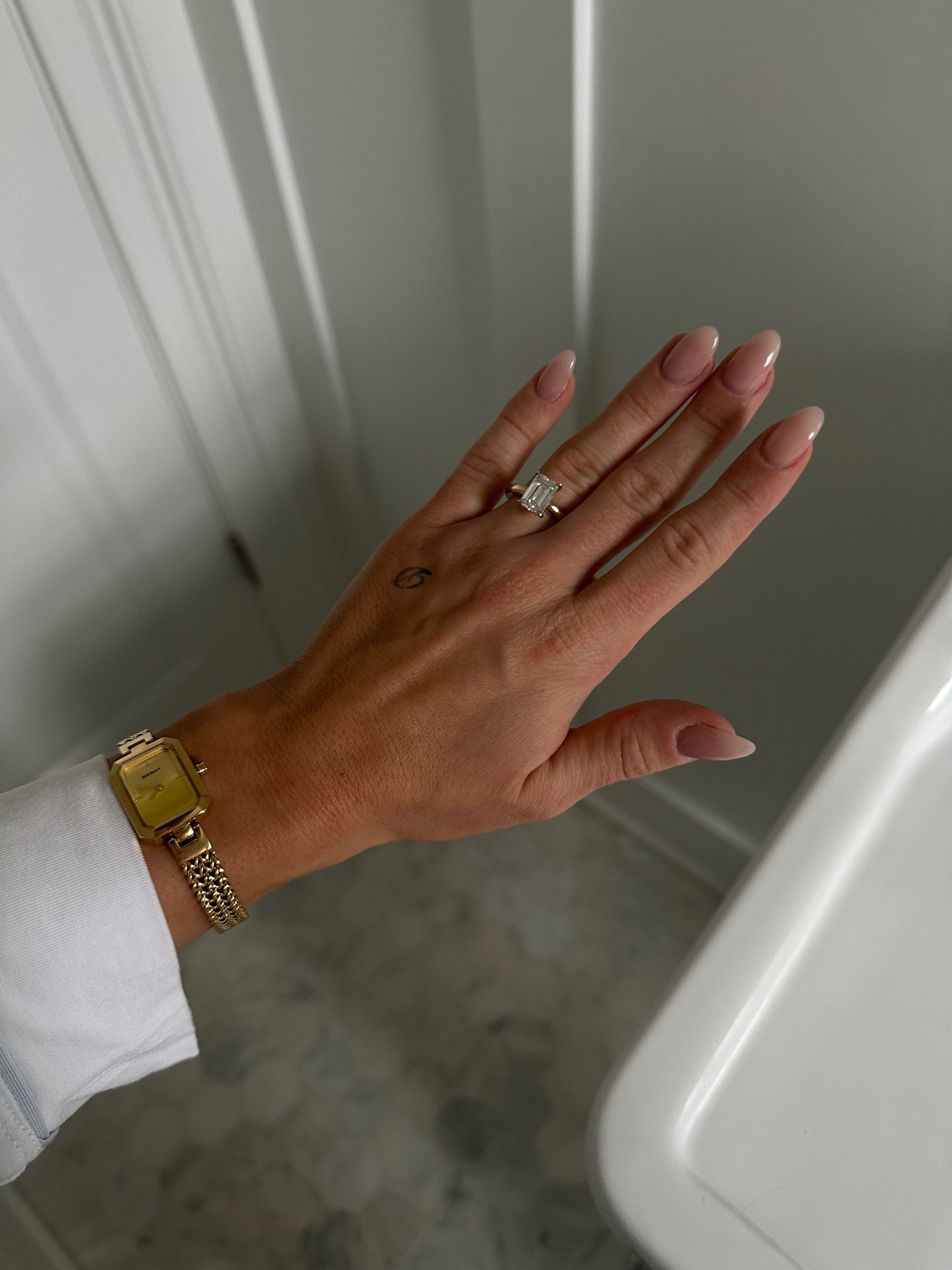 Berny watch 

#LTKBeauty #LTKFindsUnder100 #LTKStyleTip