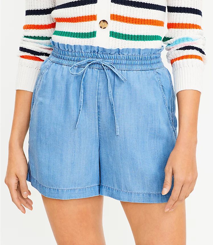 Fluid Pull On Shorts in Chambray | LOFT