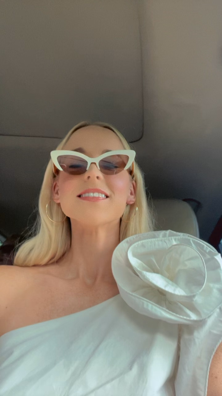 When your besties are fashion-forward too, it makes GNOs that much better 😉

*Dress is from The Elizabeth Chronicles* 

#LTKstyletip