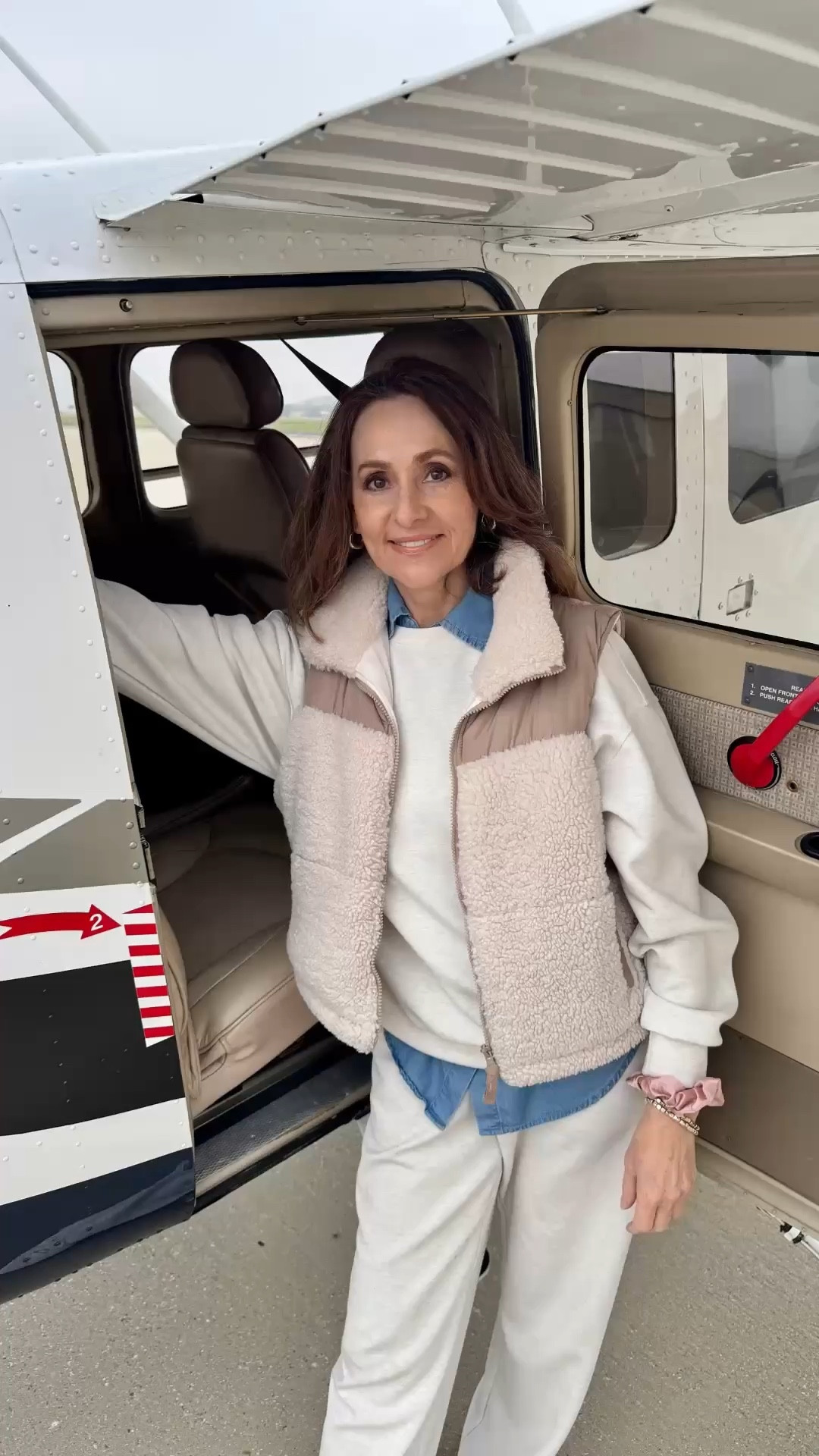 Travel outfits for me must be comfortable so it’s basically a leisure suit. This one has pants and a sweatshirt, with layers for under and over because when traveling from now climate to the opposite, you have to be ready for quick changes! 
Leaving SoCal on a cloudy, cool morning and landing a few hours later in the Arizona sun meant peeling of comfy, warm outerwear to reveal a sleeveless top that addressed the heat ☀️ 

#LTKActive #LTKTravel #LTKdayinmylife