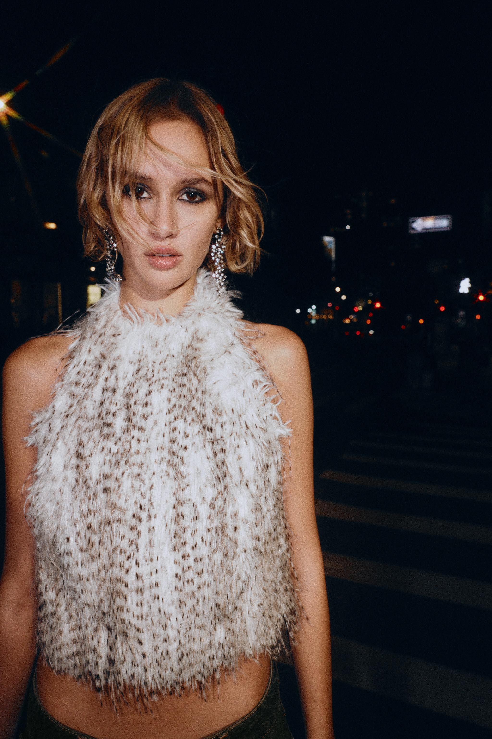 FAUX FUR HALTER TOP | Zara US
