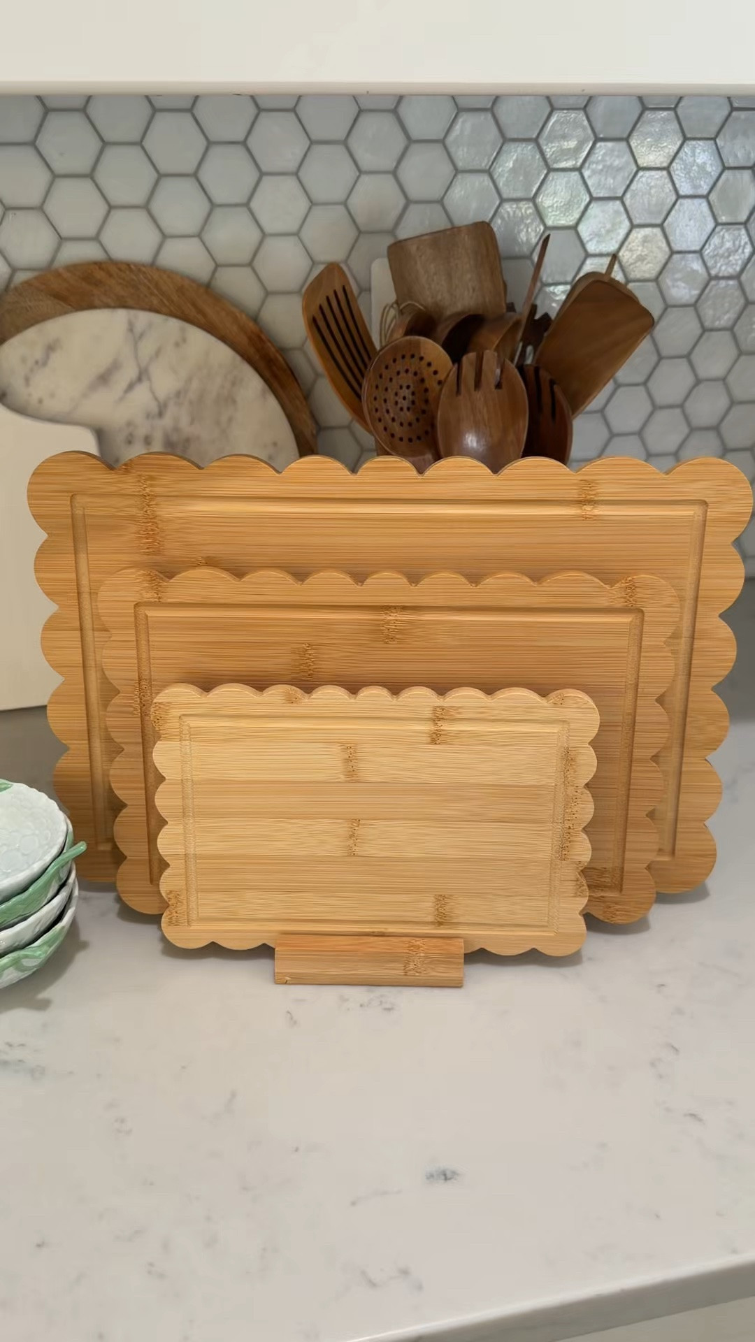 The most beautiful and functional kitchen find 🤍 This set of three bamboo scalloped cutting boards comes with the cutest little stand to display them and I am completely obsessed. The scalloped detail is so charming and they look so gorgeous propped up on a counter or shelf — equal parts pretty and practical and that is my favorite combination.

#LTKHome #LTKSaleAlert #LTKU