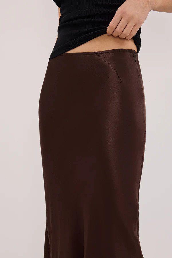 CHARLI BITTER CHOC SATIN MAXI SKIRT | DISSH