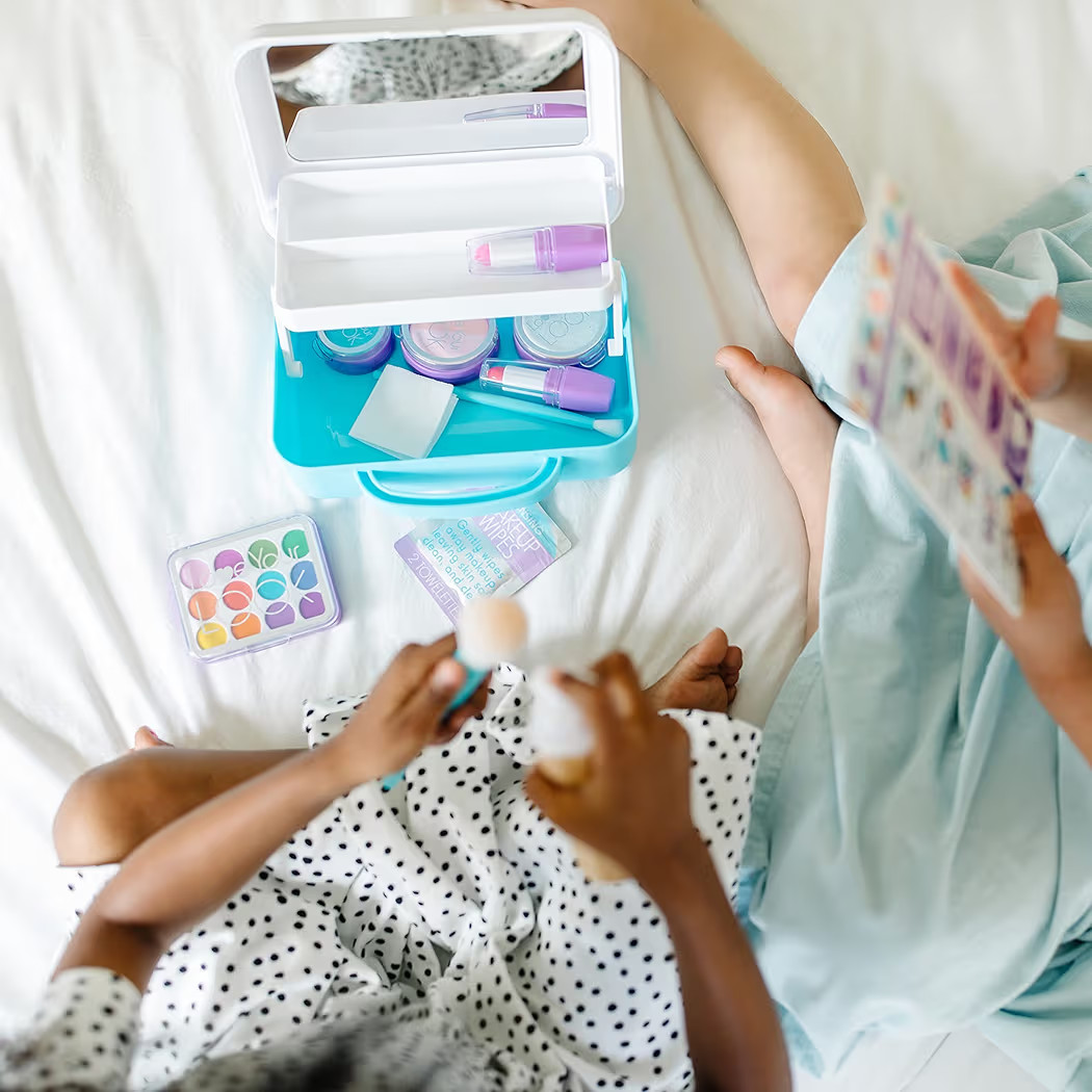 Mess-Free Pretend Makeup Play, Play Set, Does NOT Contain Real Cosmetics | Amazon (US)